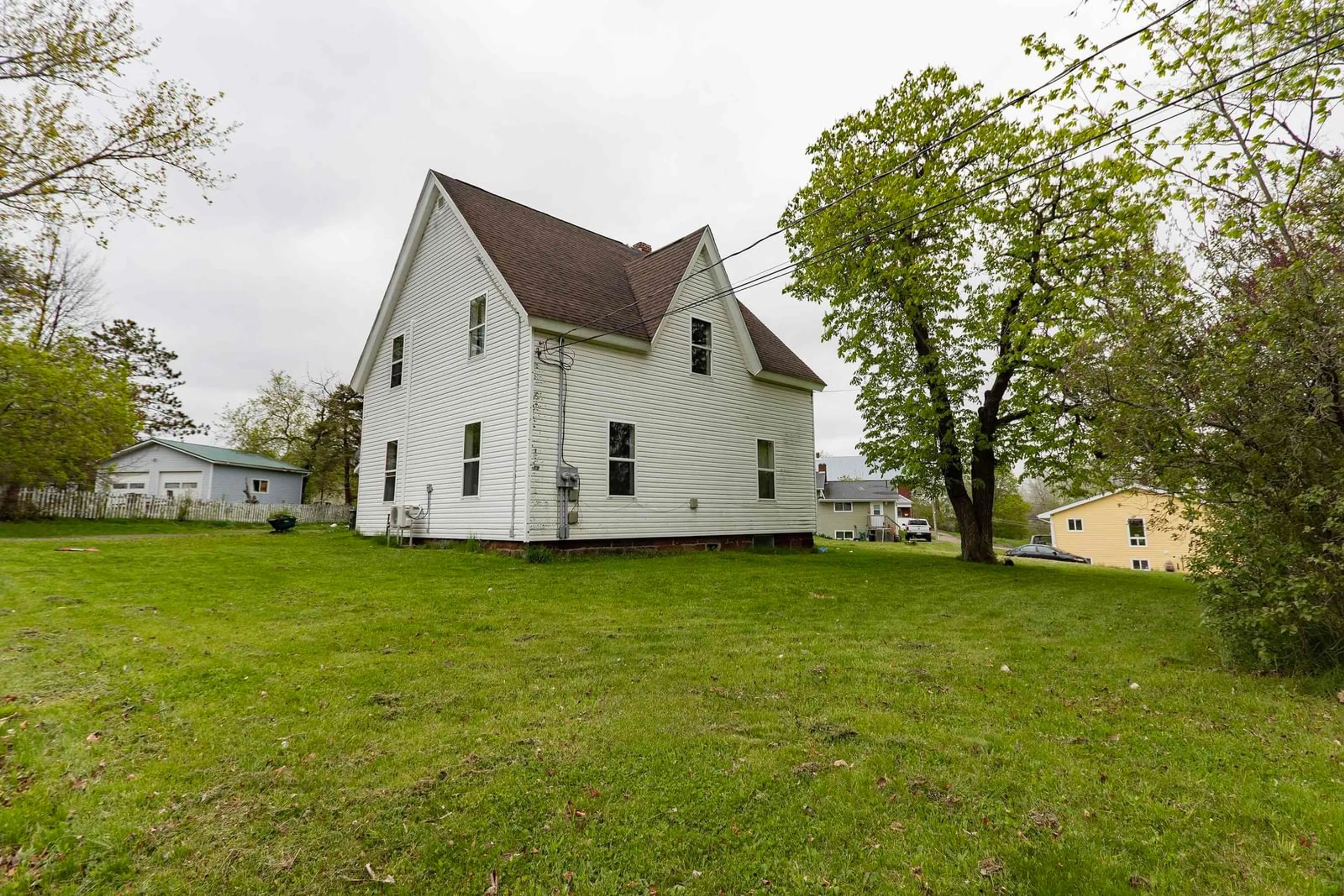 A pic from outside/outdoor area/front of a property/back of a property/a pic from drone, building for 11 Pleasant St, Amherst Nova Scotia B4H 3M5