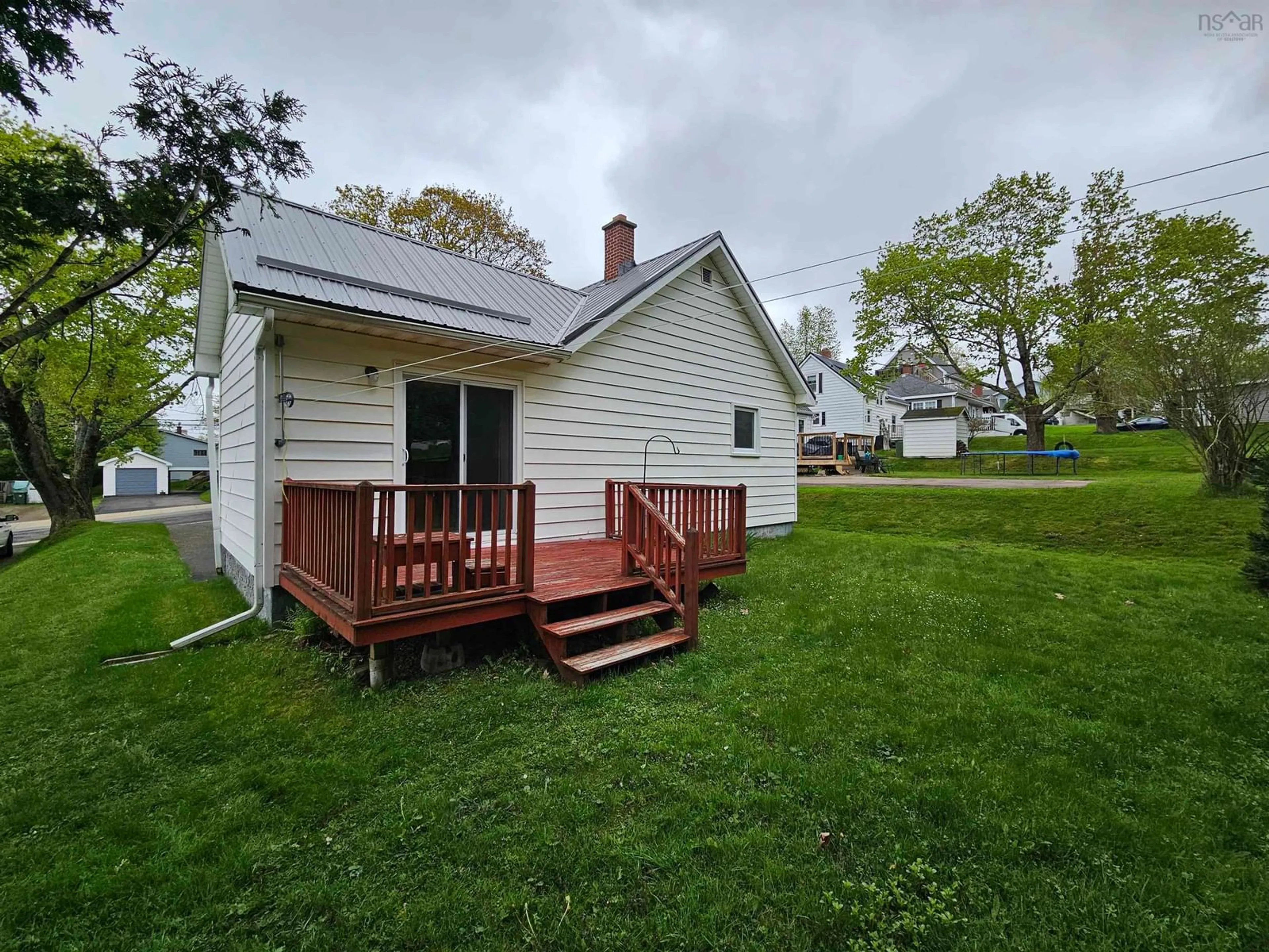 A pic from outside/outdoor area/front of a property/back of a property/a pic from drone, street for 98 Wood St, Truro Nova Scotia B2N 4T5