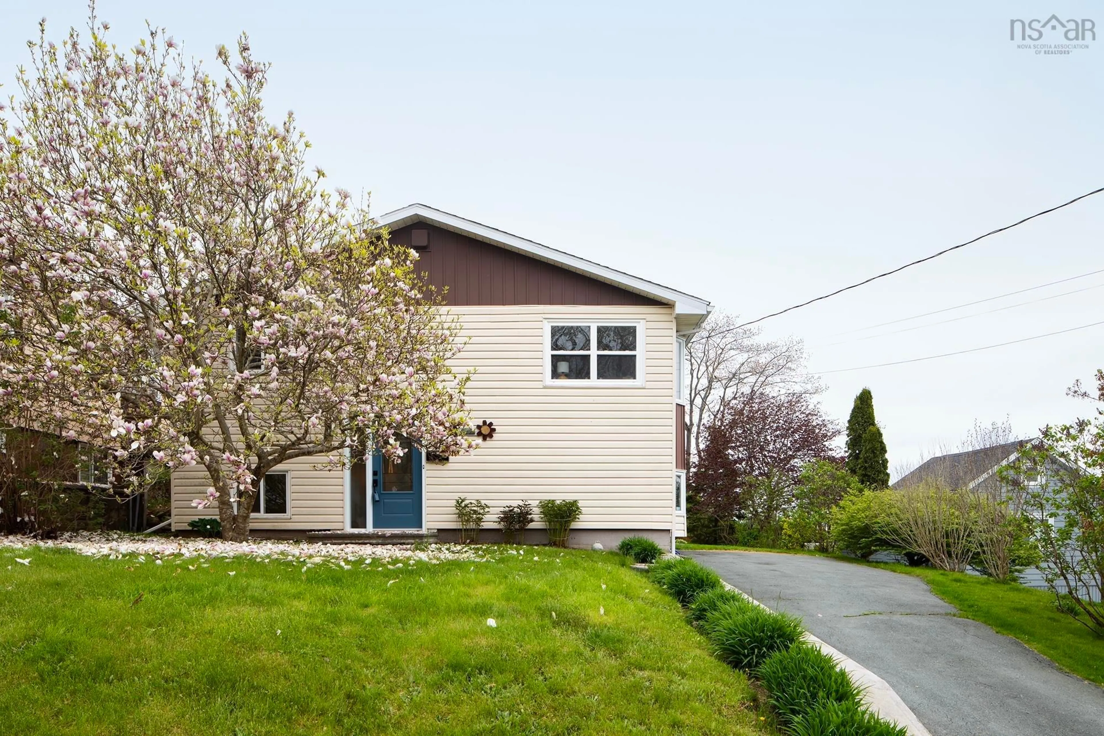Home with vinyl exterior material, street for 18 Belmont Ave, Woodside Nova Scotia B2W 1E5