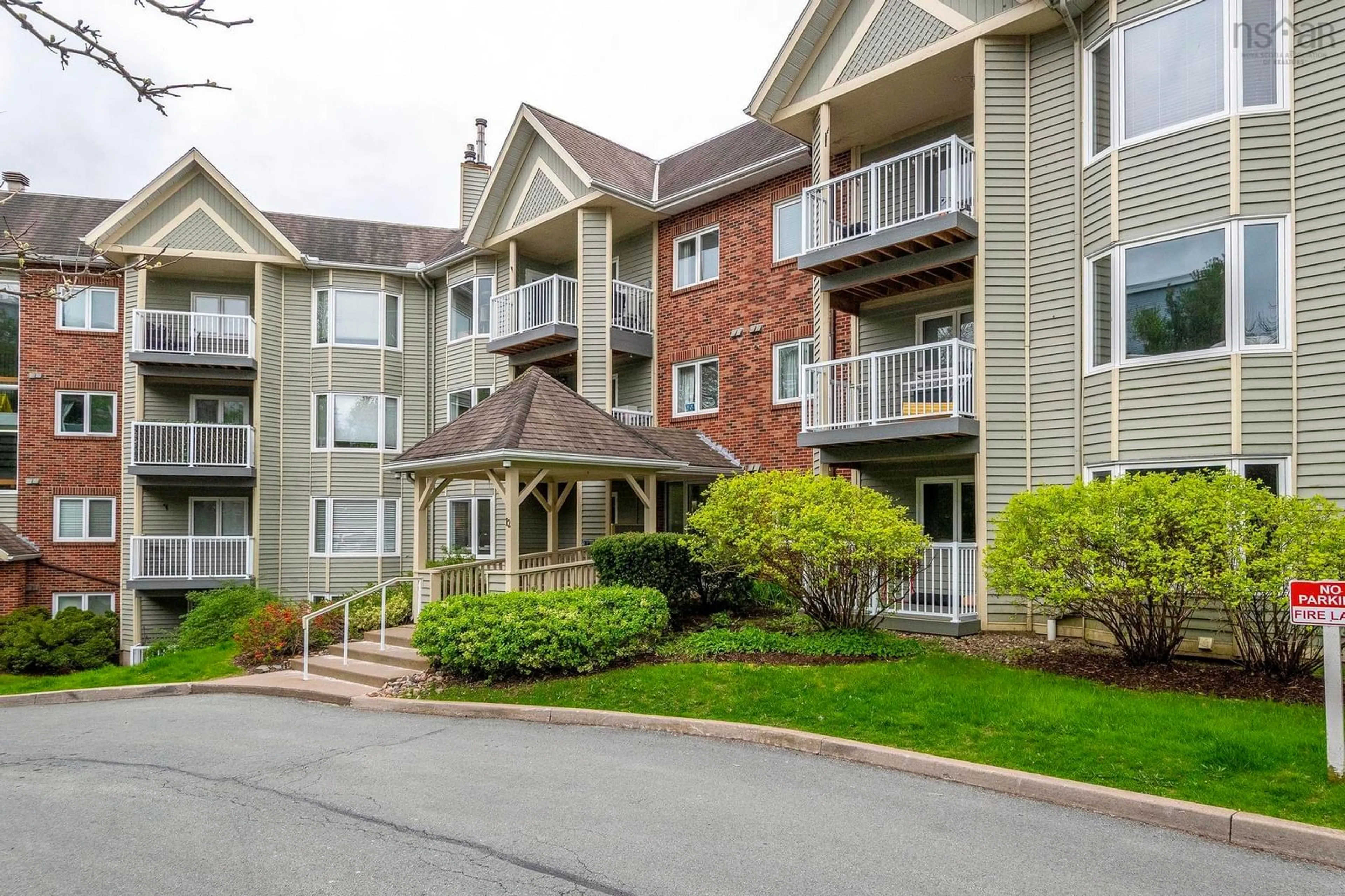 Patio, unknown for 12 Spinnaker Dr #404, Halifax Nova Scotia B3N 3A8