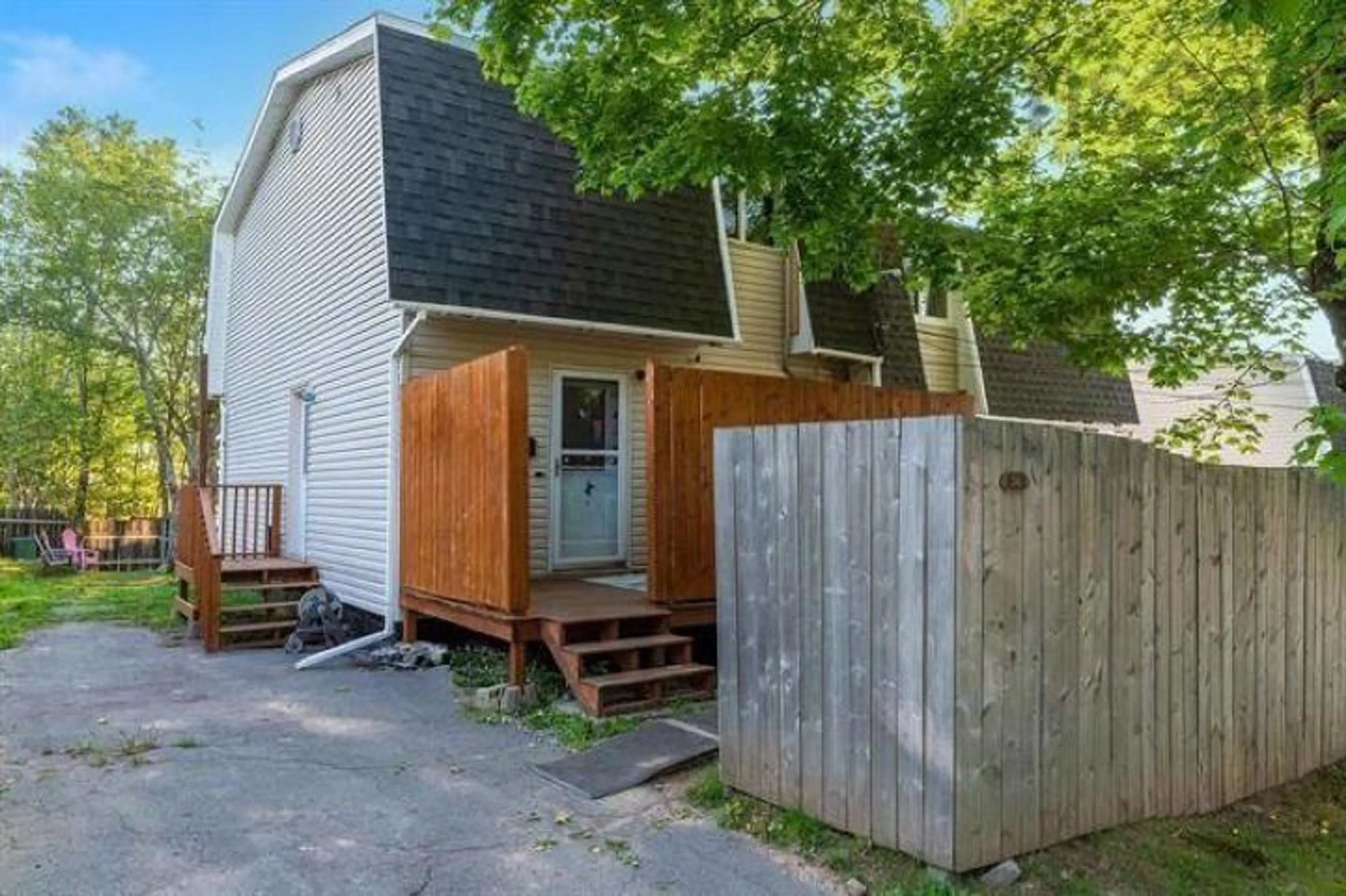Unknown for 56 Spar Cres, Dartmouth Nova Scotia B2W 4A2