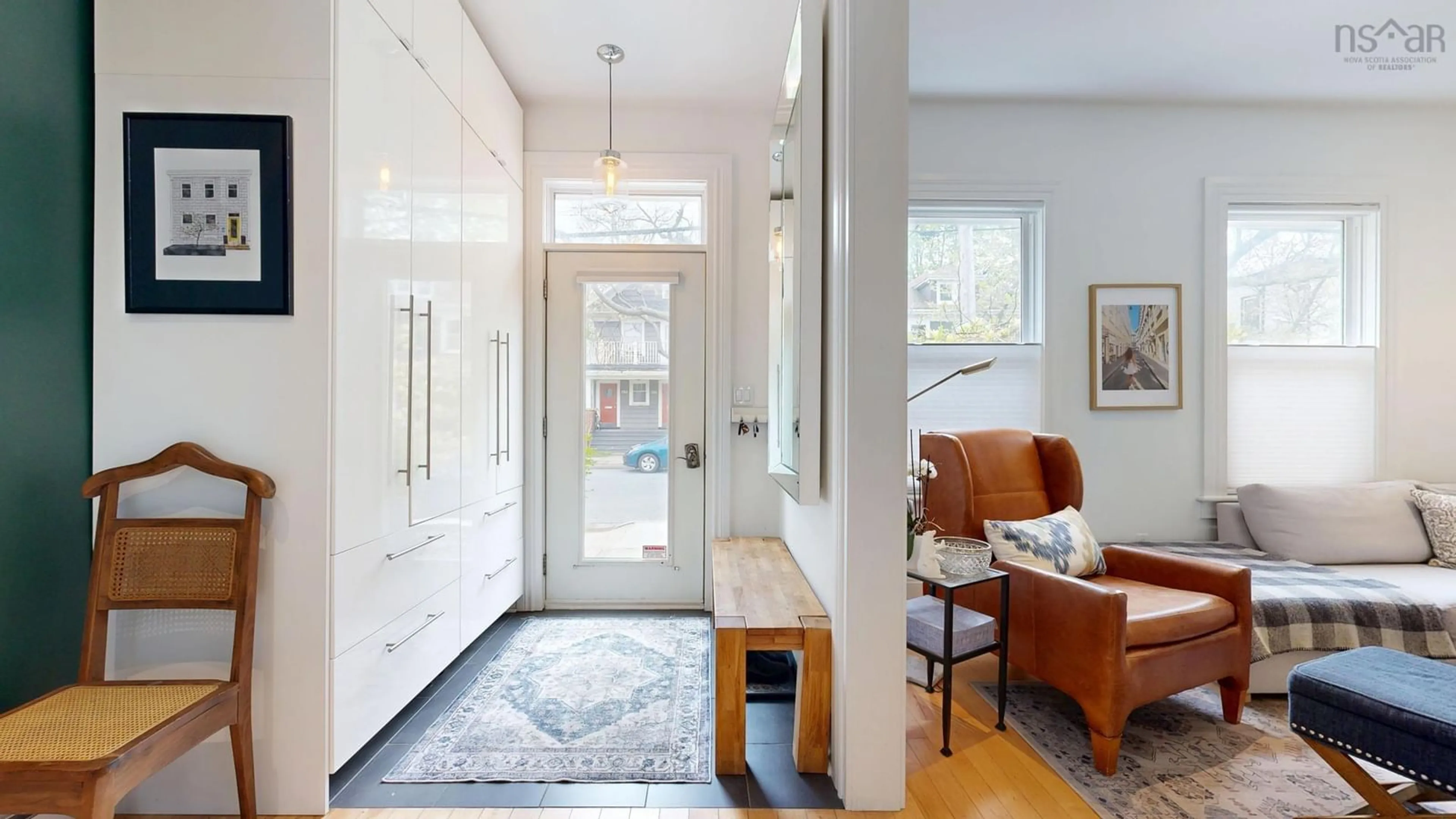 Indoor entryway for 1740 Preston St, Halifax Nova Scotia B3H 3V4