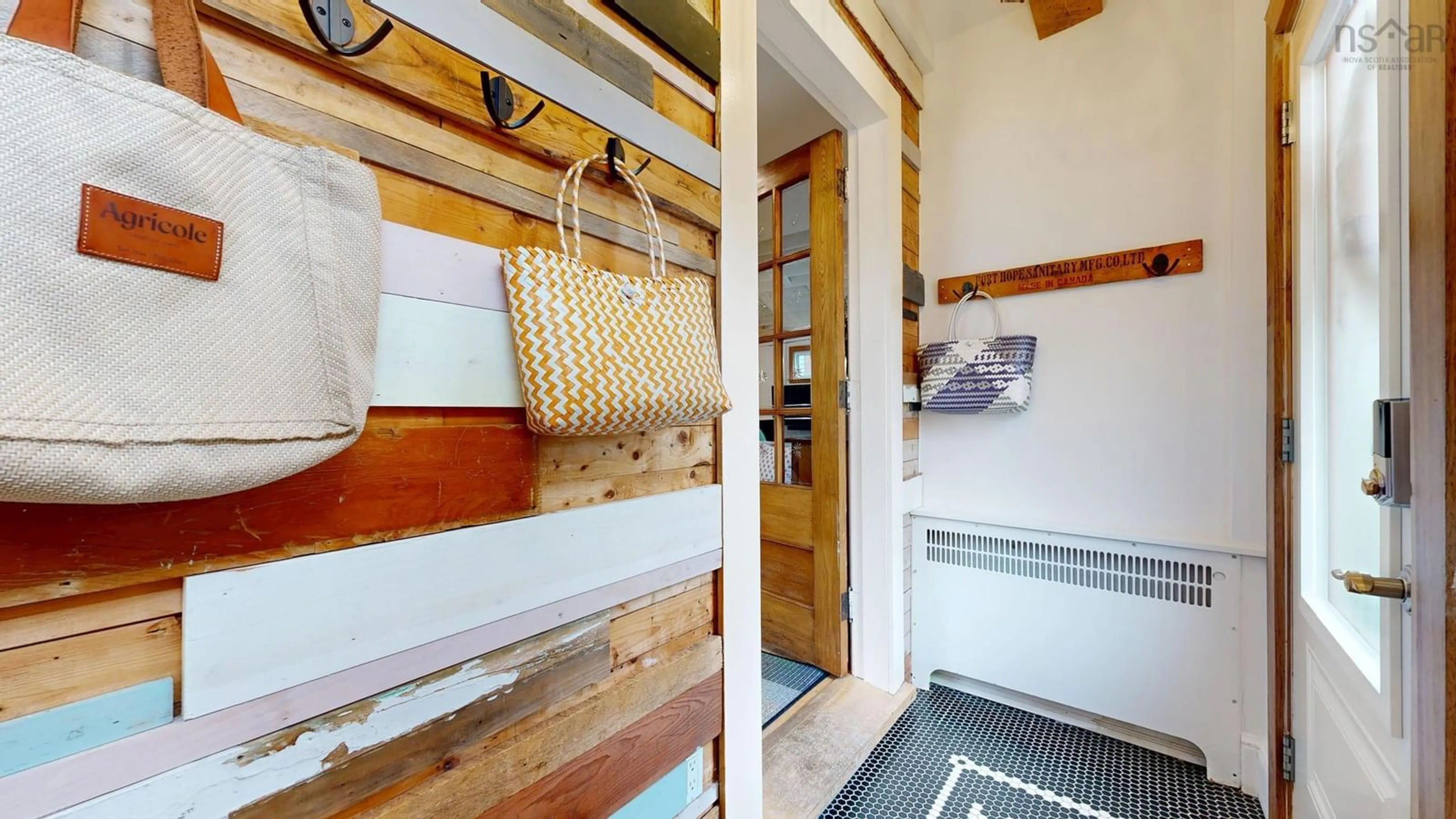 Indoor entryway for 8 Alderwood Dr, Halifax Nova Scotia B3N 1S7