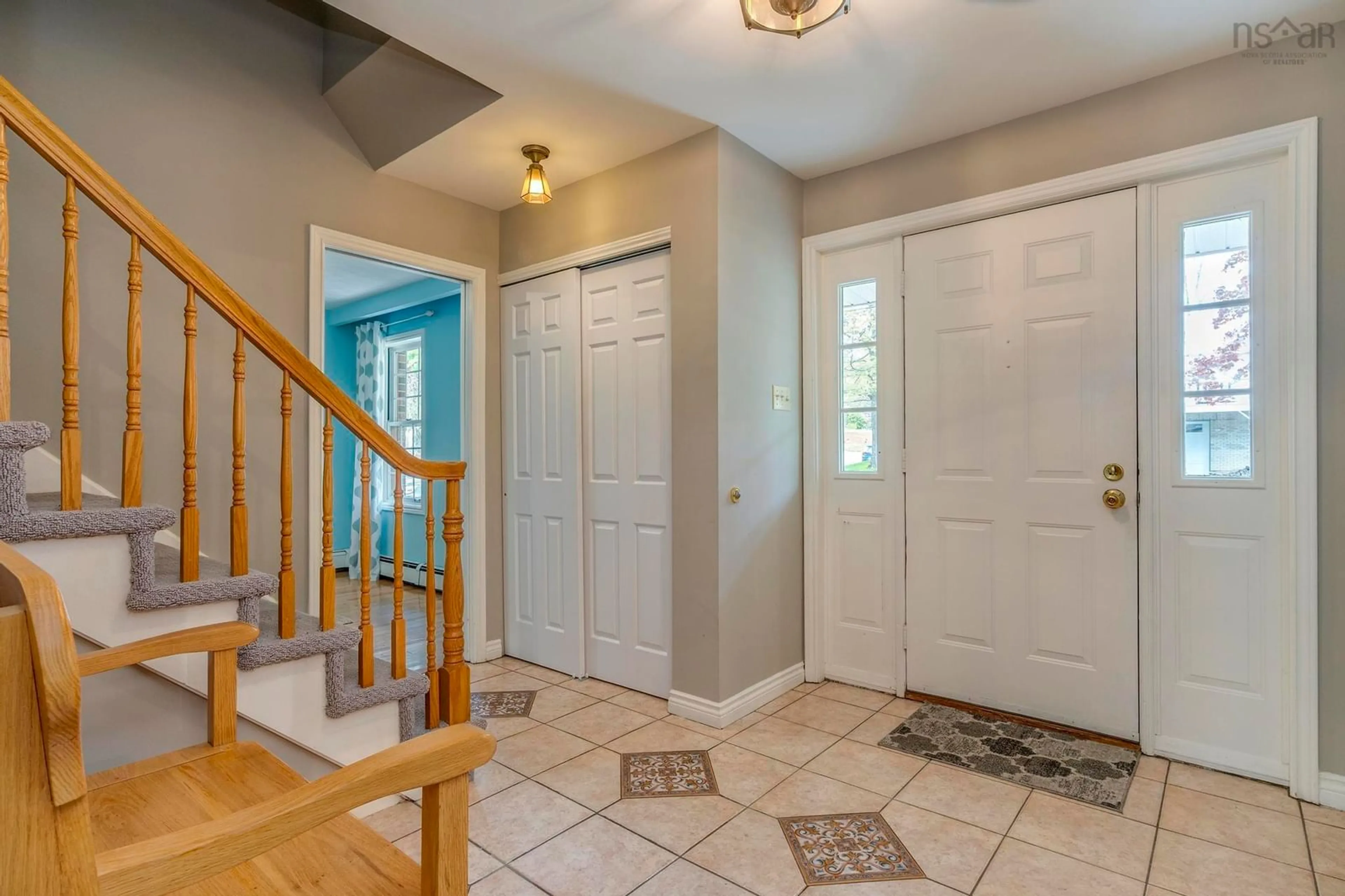 Indoor entryway for 90 Riverview Cres, Bedford Nova Scotia B4A 2X4