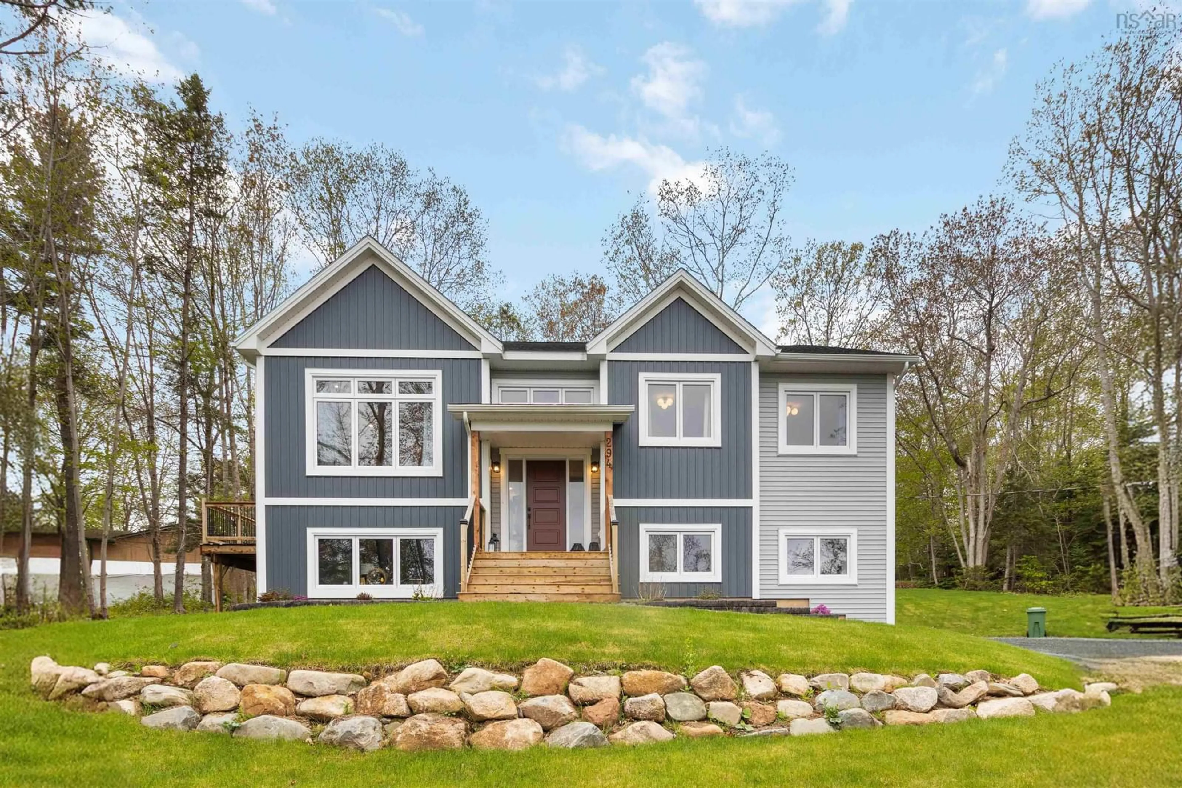 Home with vinyl exterior material, unknown for 294 Lockview Rd, Fall River Nova Scotia B2T 1J1