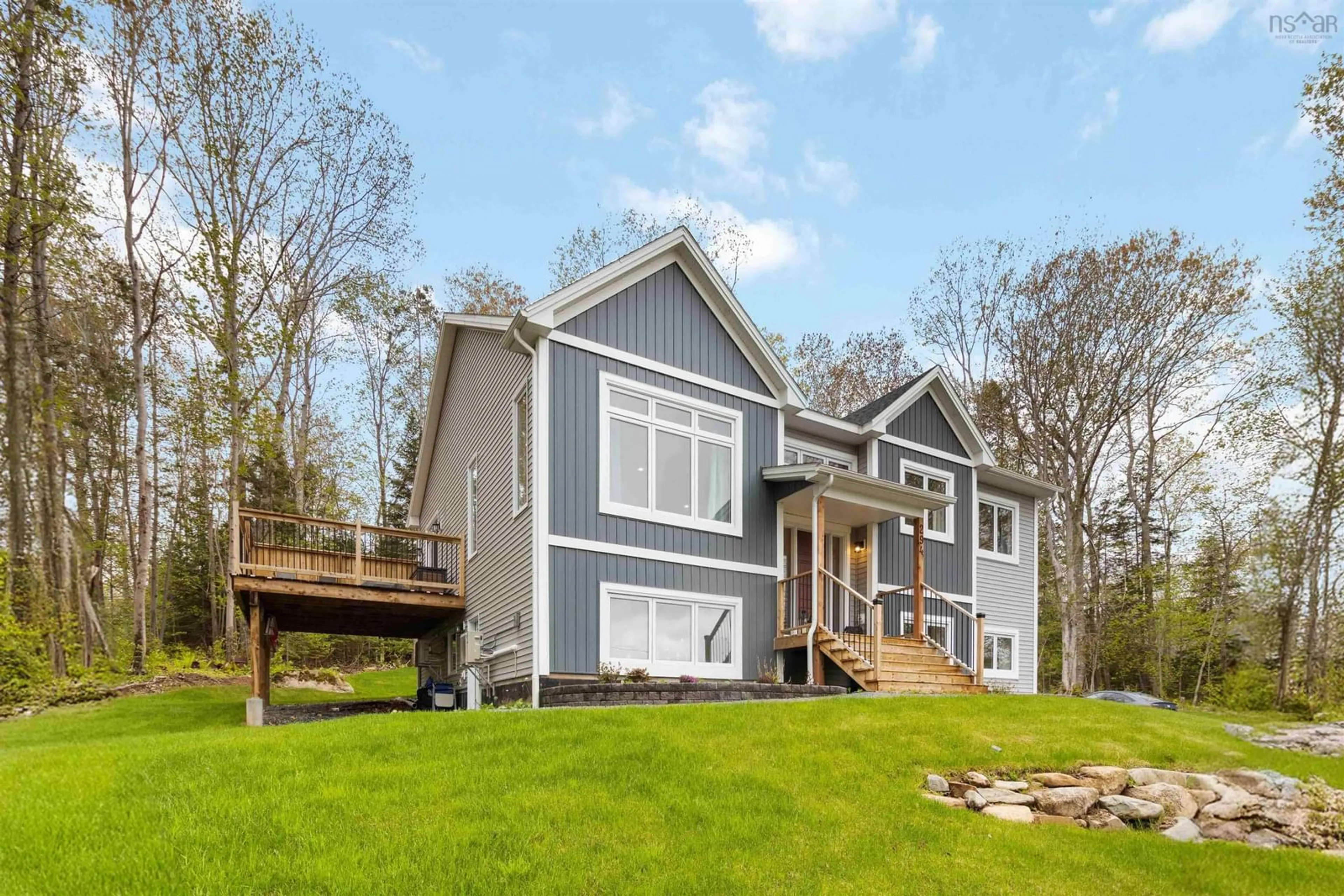 Home with vinyl exterior material, unknown for 294 Lockview Rd, Fall River Nova Scotia B2T 1J1