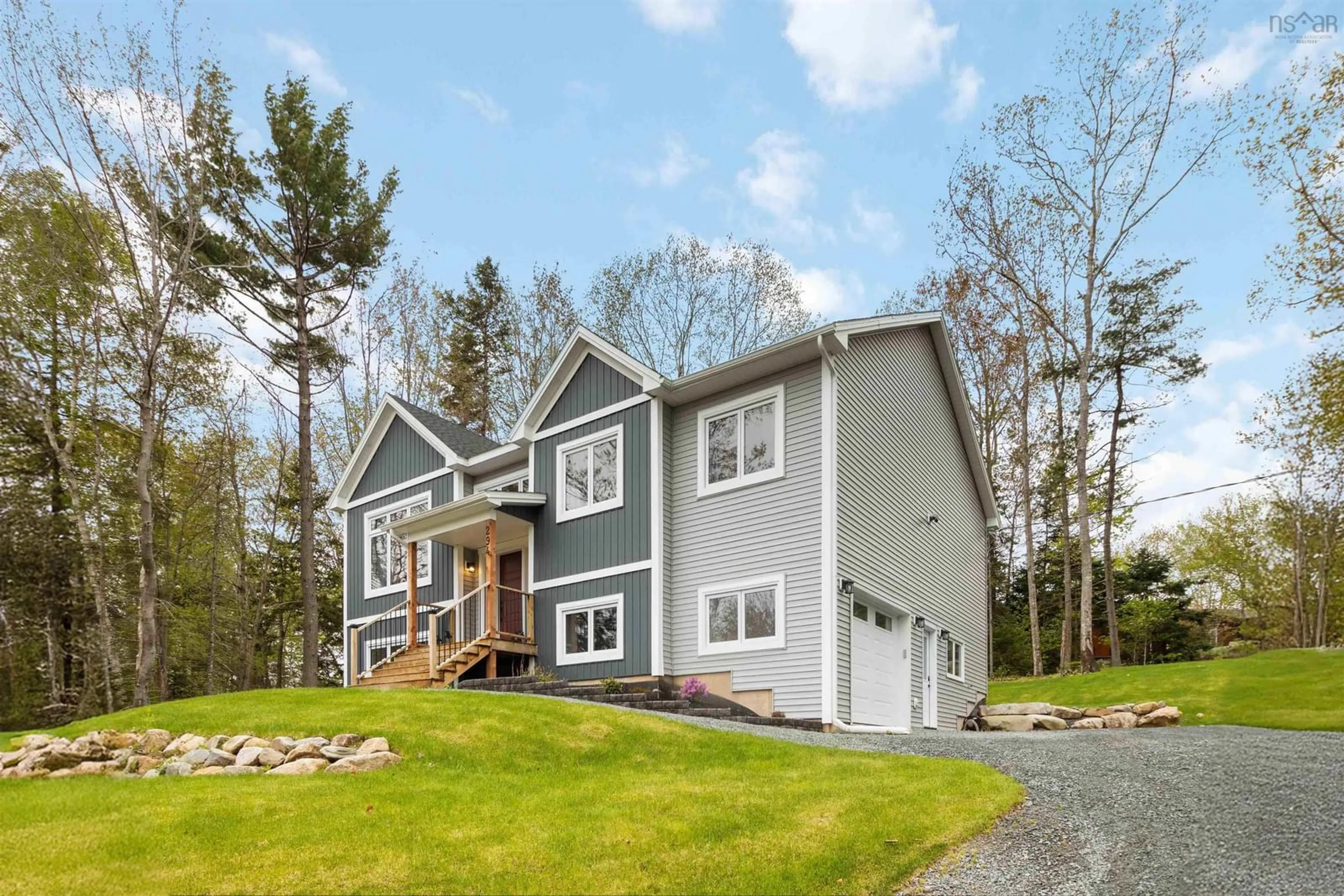Home with vinyl exterior material, unknown for 294 Lockview Rd, Fall River Nova Scotia B2T 1J1