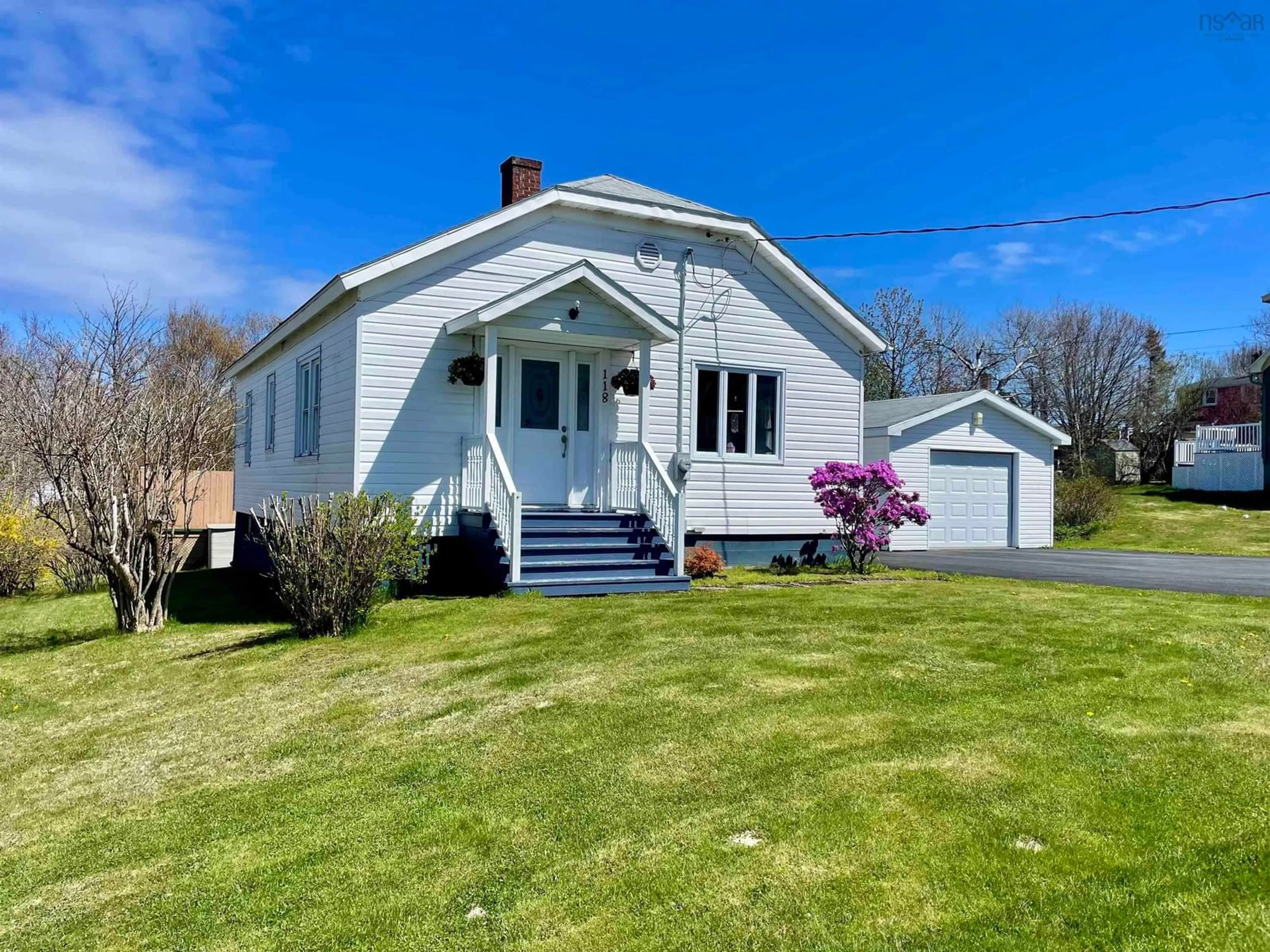 A pic from outside/outdoor area/front of a property/back of a property/a pic from drone, street for 118 Alexander St, Glace Bay Nova Scotia B1A 4A7