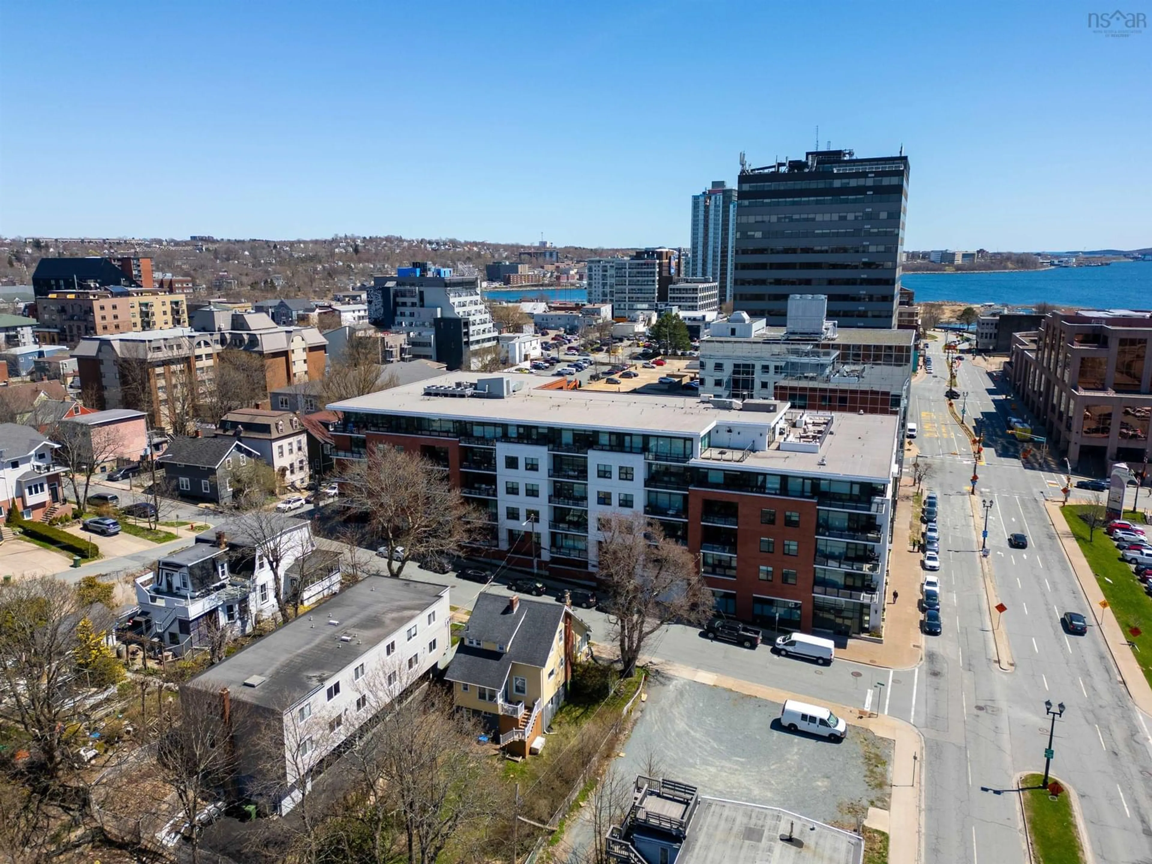 A pic from outside/outdoor area/front of a property/back of a property/a pic from drone, city buildings view from balcony for 13 North St, Dartmouth Nova Scotia B2Y 1B3