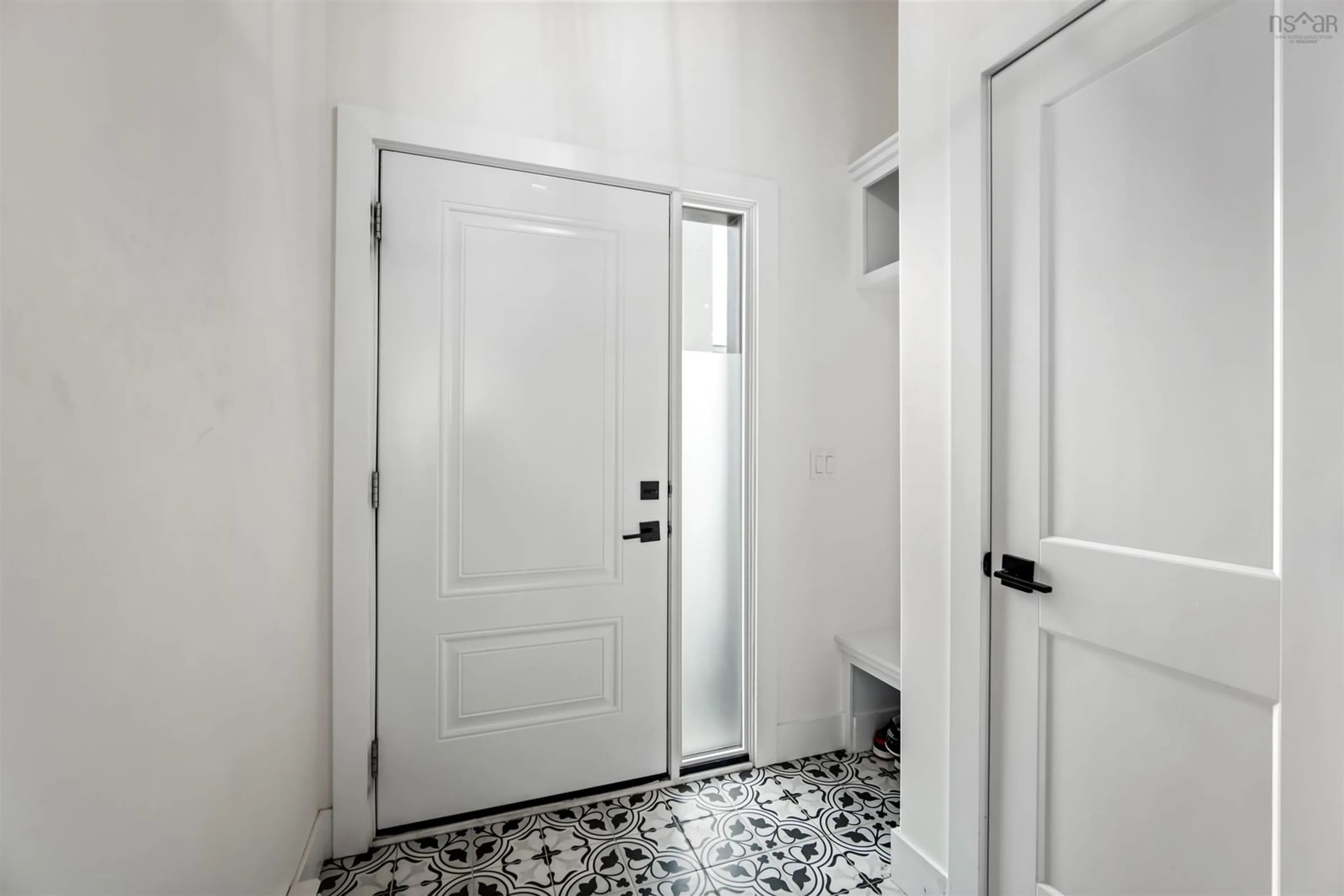 Indoor entryway for 523 Cowie Hill Rd, Cowie Hill Nova Scotia B3N 0E1