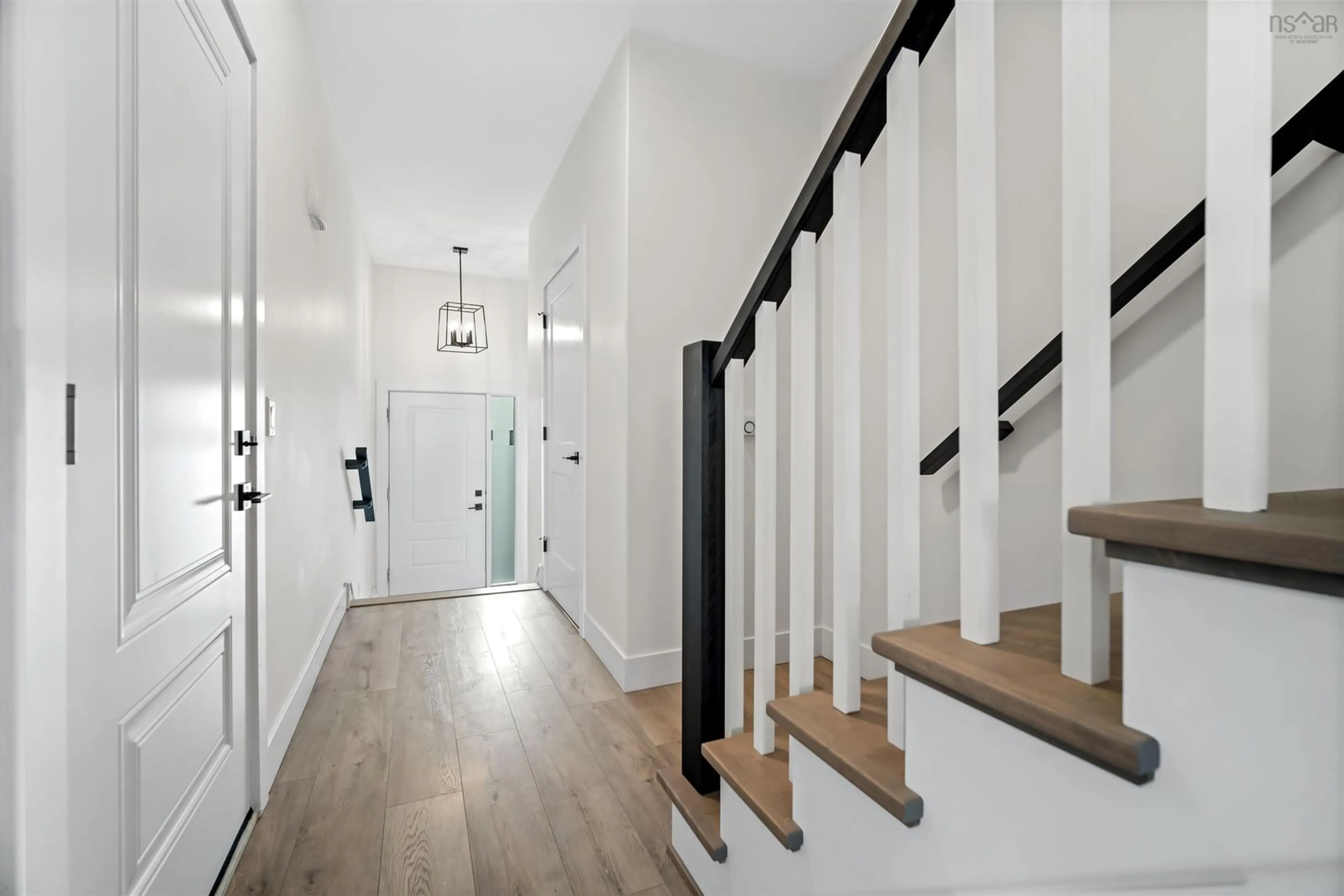 Indoor entryway for 523 Cowie Hill Rd, Cowie Hill Nova Scotia B3N 0E1