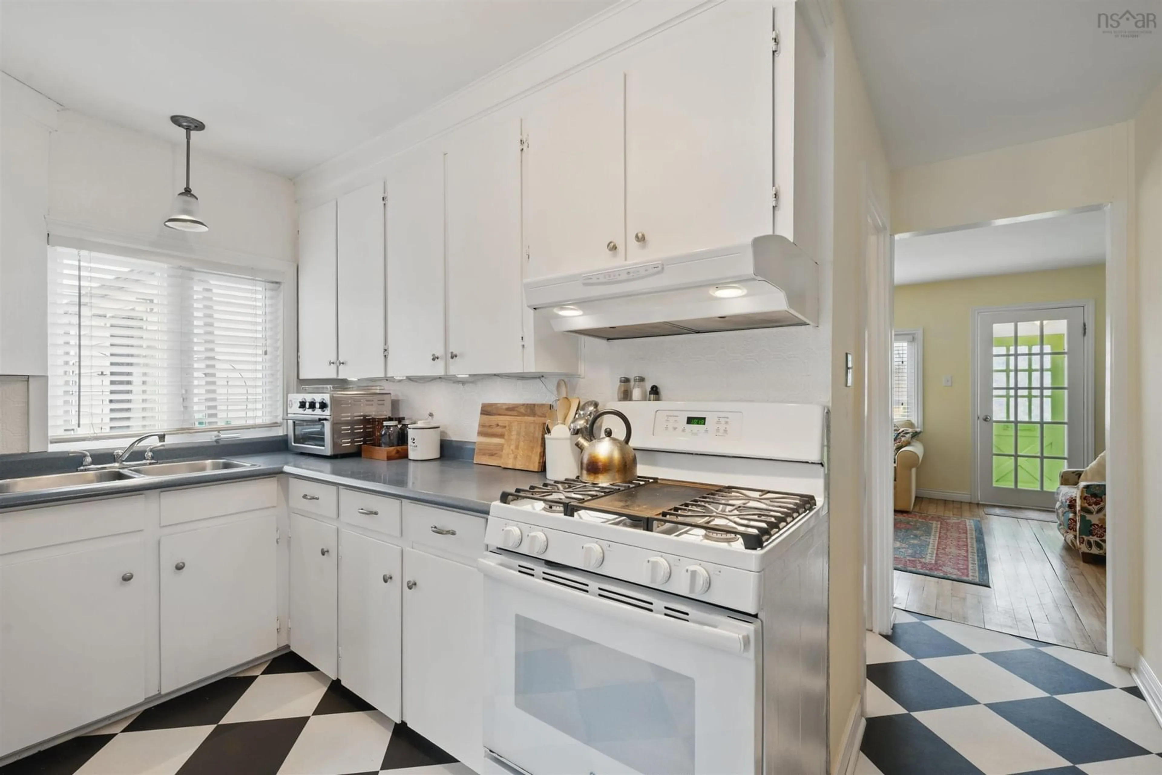Standard kitchen, ceramic/tile floor for 2793 Connaught Ave, Halifax Nova Scotia B3L 2Z8
