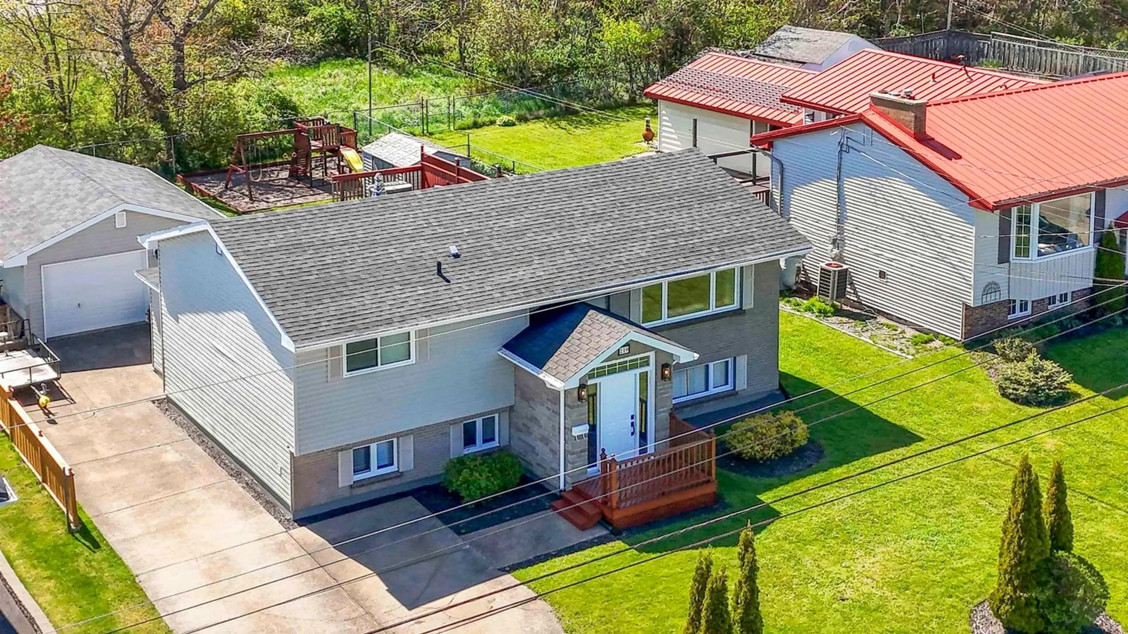 A pic from outside/outdoor area/front of a property/back of a property/a pic from drone, unknown for 210 Donegal Dr, Cole Harbour Nova Scotia B2V 1P3