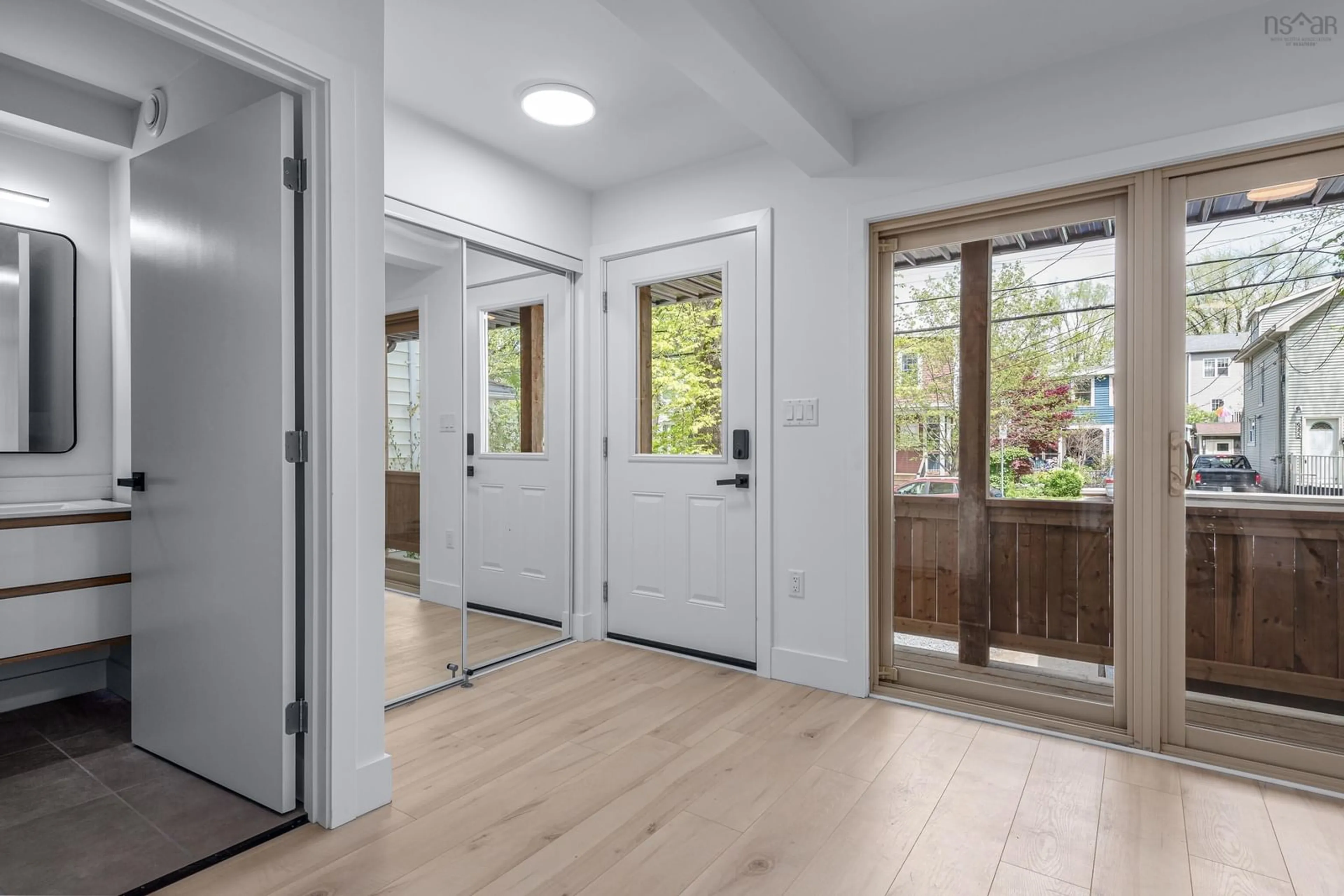 Indoor entryway for 6254 Allan St, Halifax Nova Scotia B3L 1G9