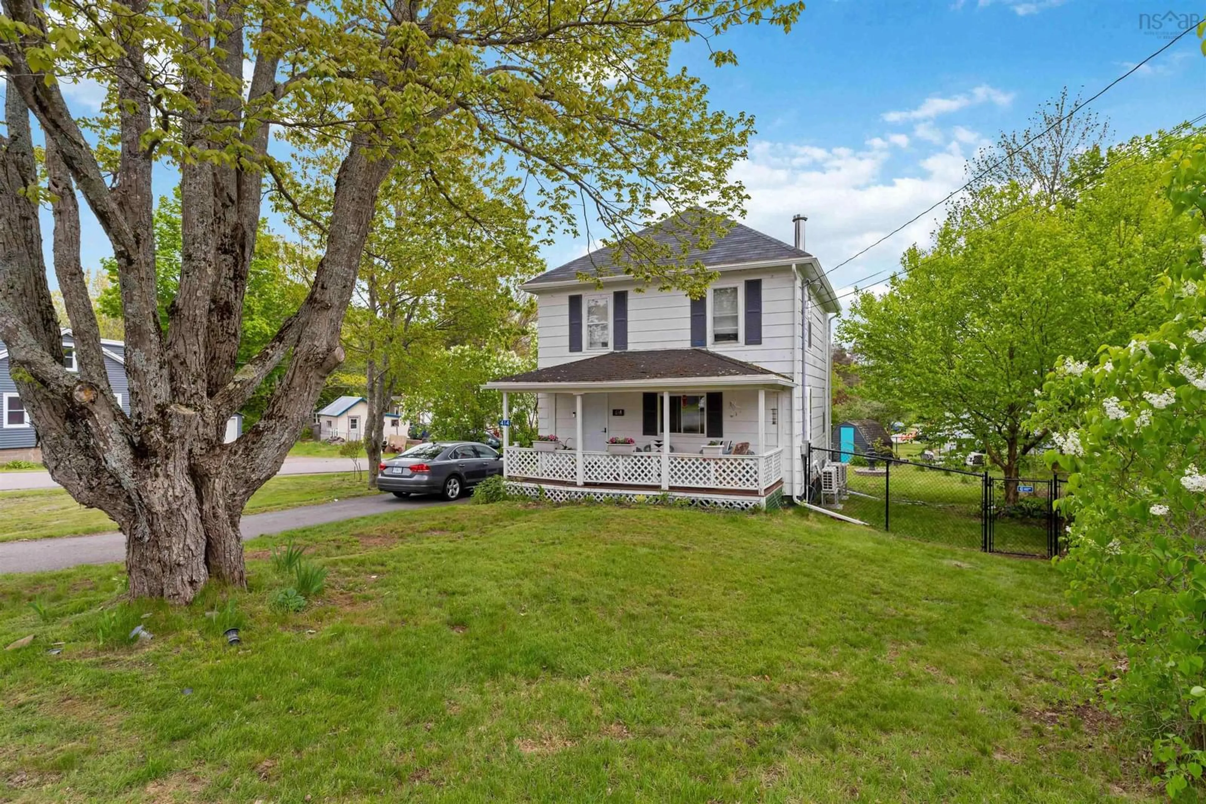 A pic from outside/outdoor area/front of a property/back of a property/a pic from drone, street for 414 Aldershot Rd, Kentville Nova Scotia B4N 3A1