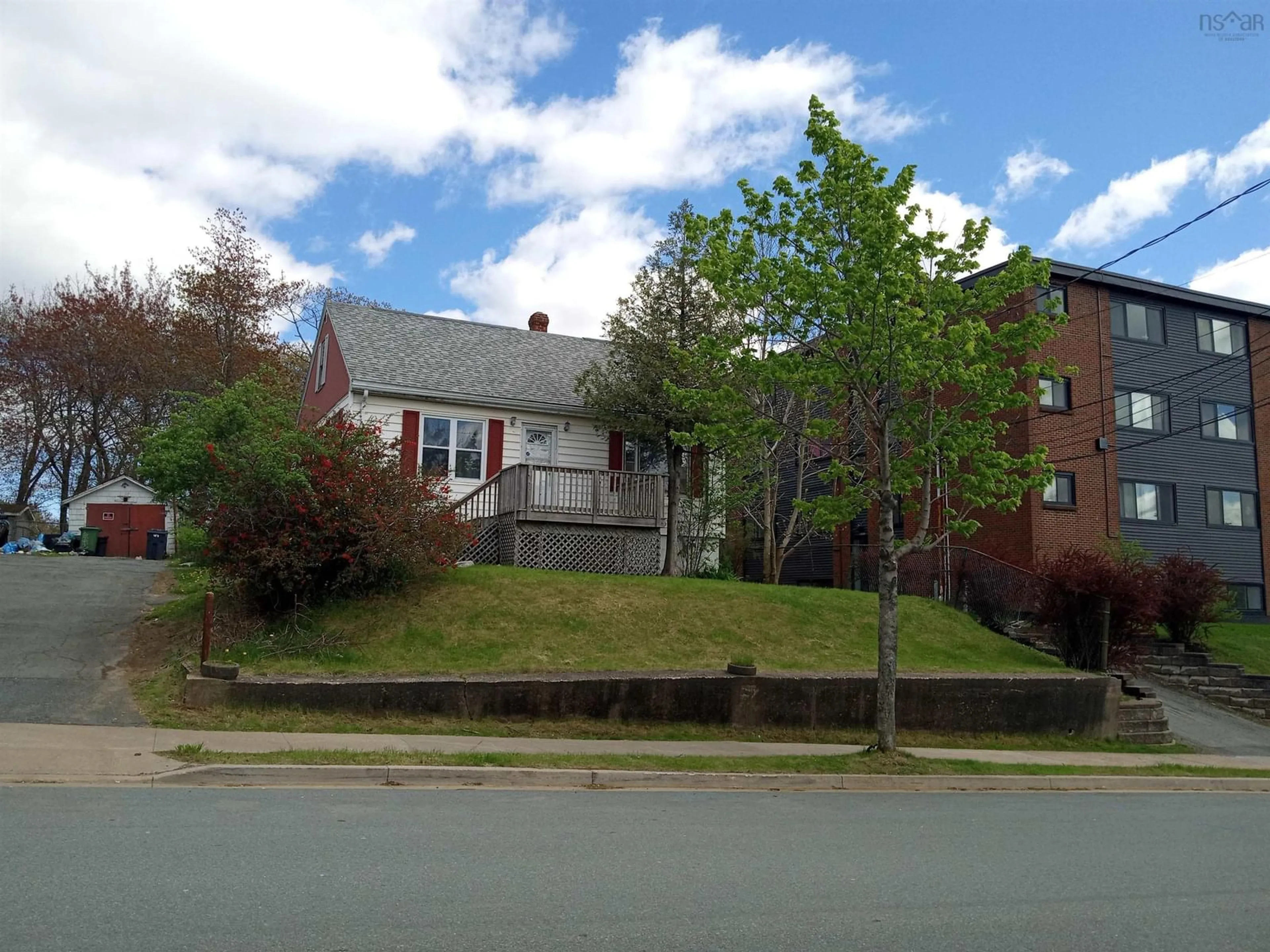 Unknown for 46 Primrose St, Dartmouth Nova Scotia B3A 4C5