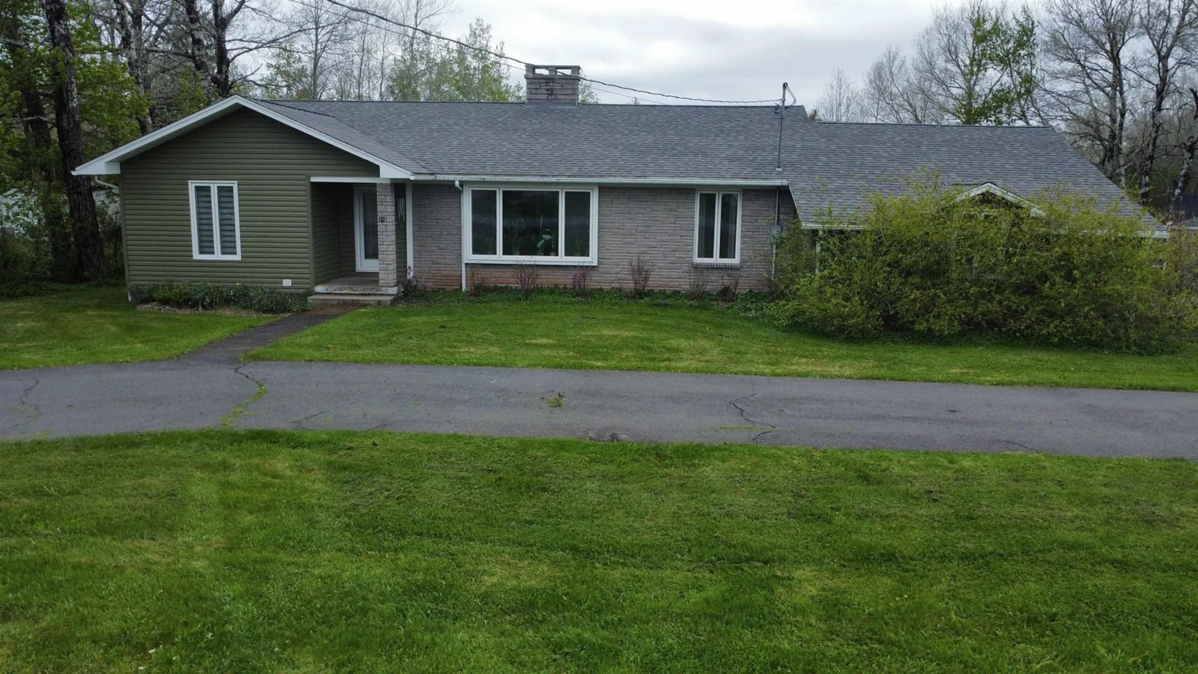 A pic from outside/outdoor area/front of a property/back of a property/a pic from drone, street for 21 Mcdougal St, Springhill Nova Scotia B0M 1X0