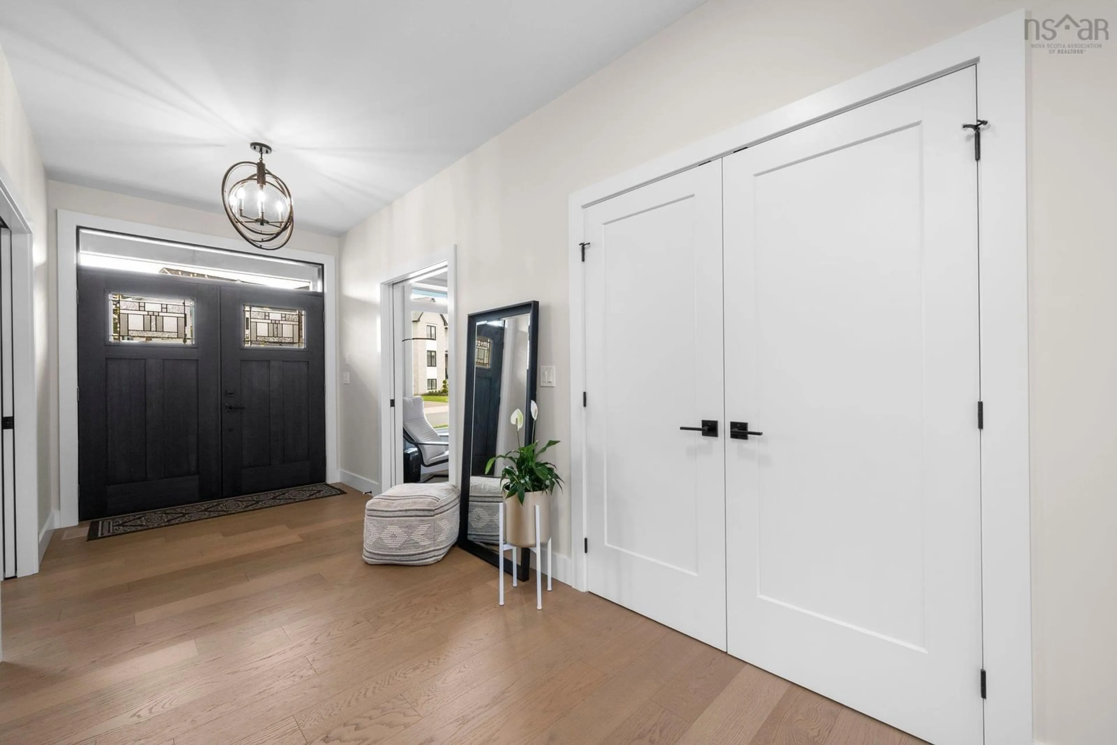 Indoor entryway for 33 Cairnstone Lane, Bedford Nova Scotia B4B 2G5