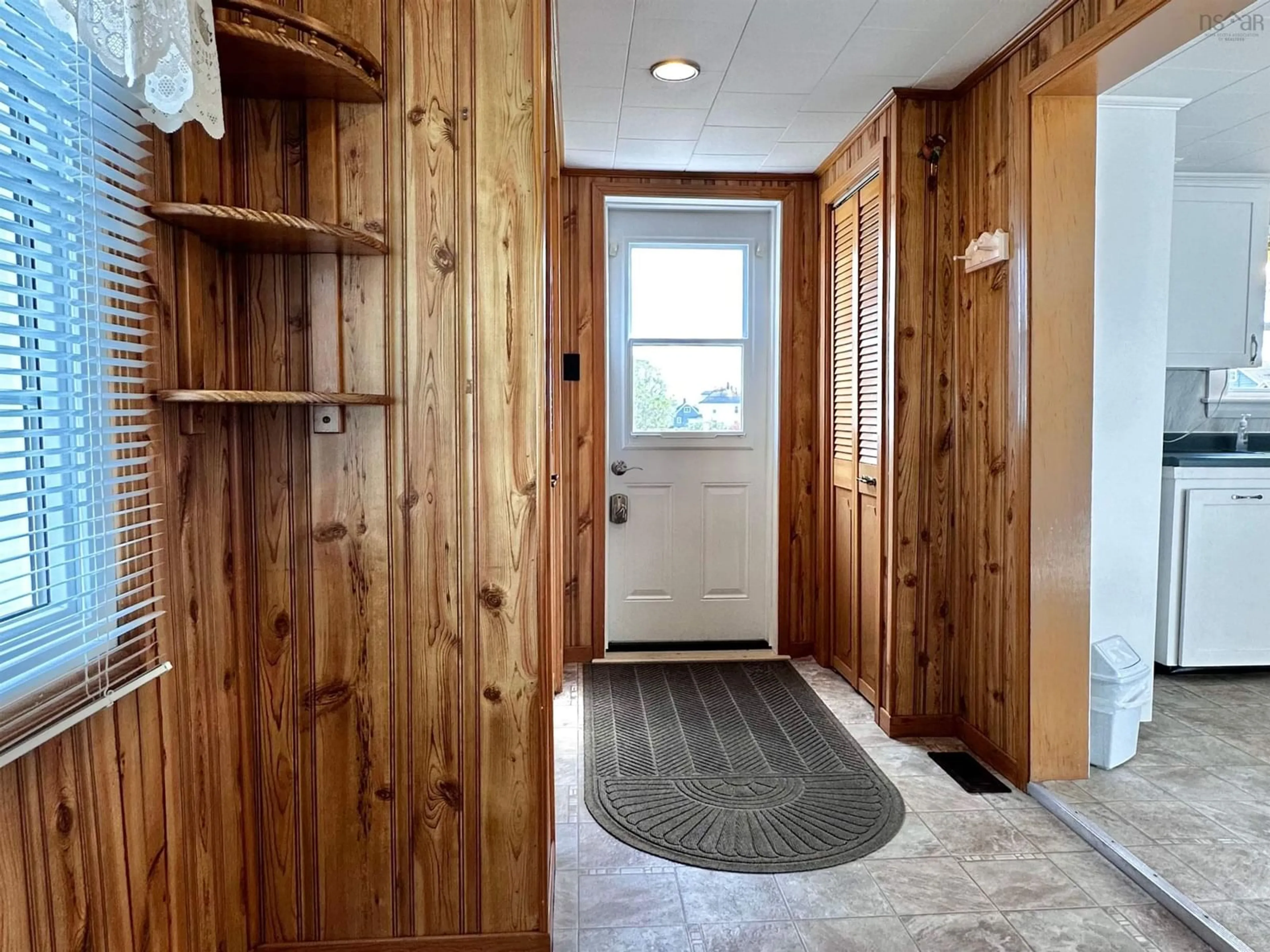 Indoor entryway for 1254 Highway 335 Hwy, Middle West Pubnico Nova Scotia B0W 2M0