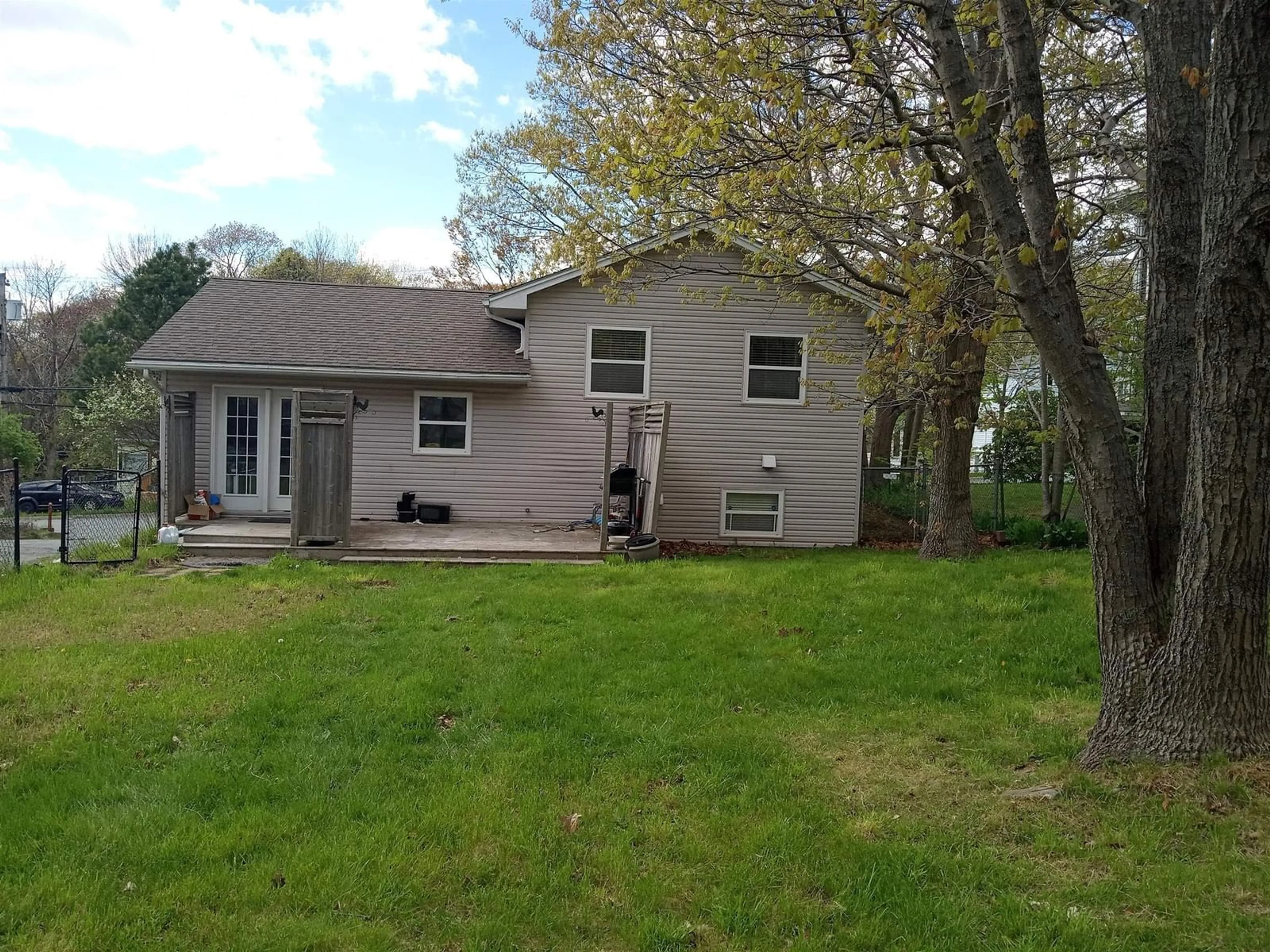 Unknown for 48 Primrose St, Dartmouth Nova Scotia B3A 4C5