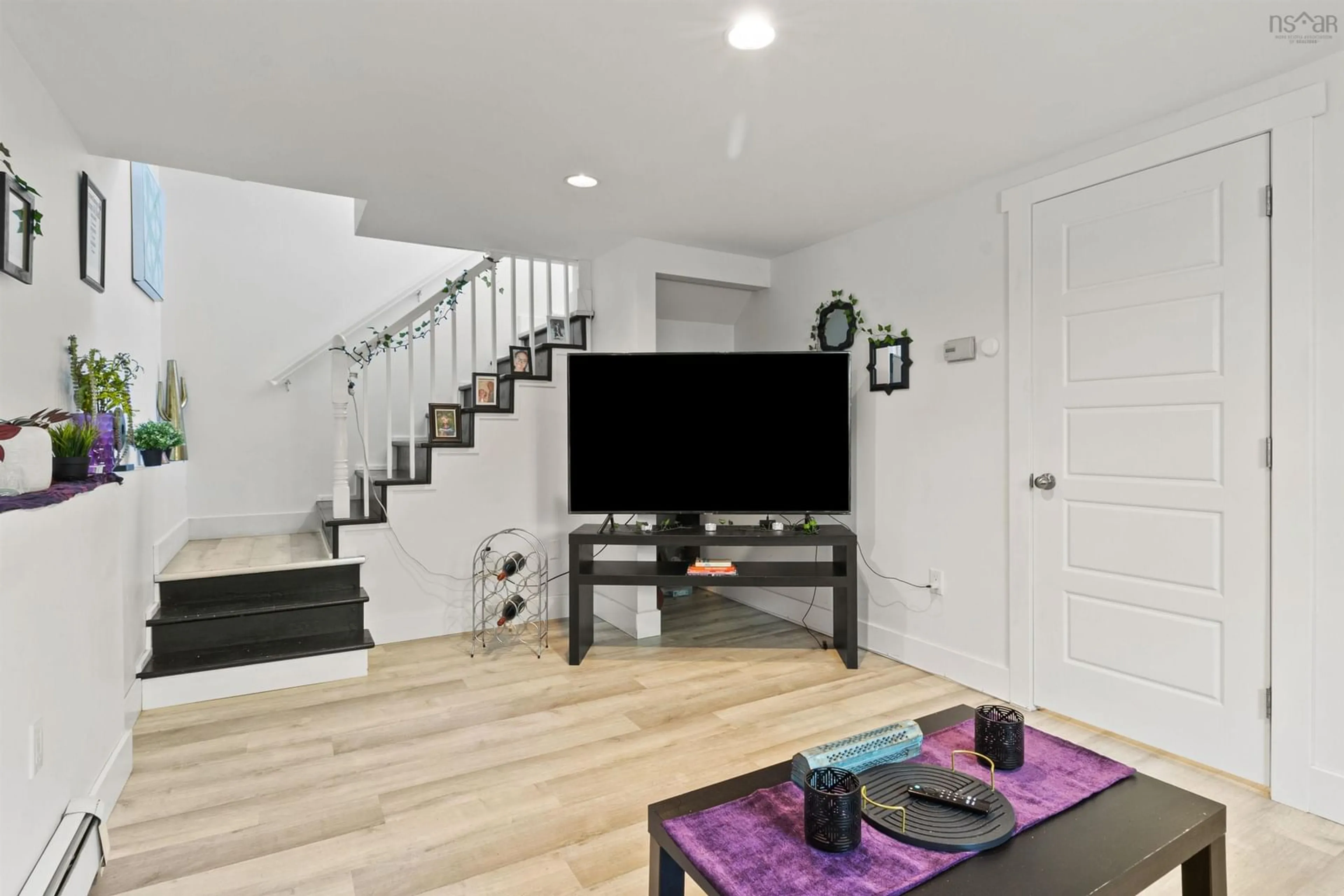 Unknown for 113 Rosedale Ave, Halifax Nova Scotia B3N 2P6