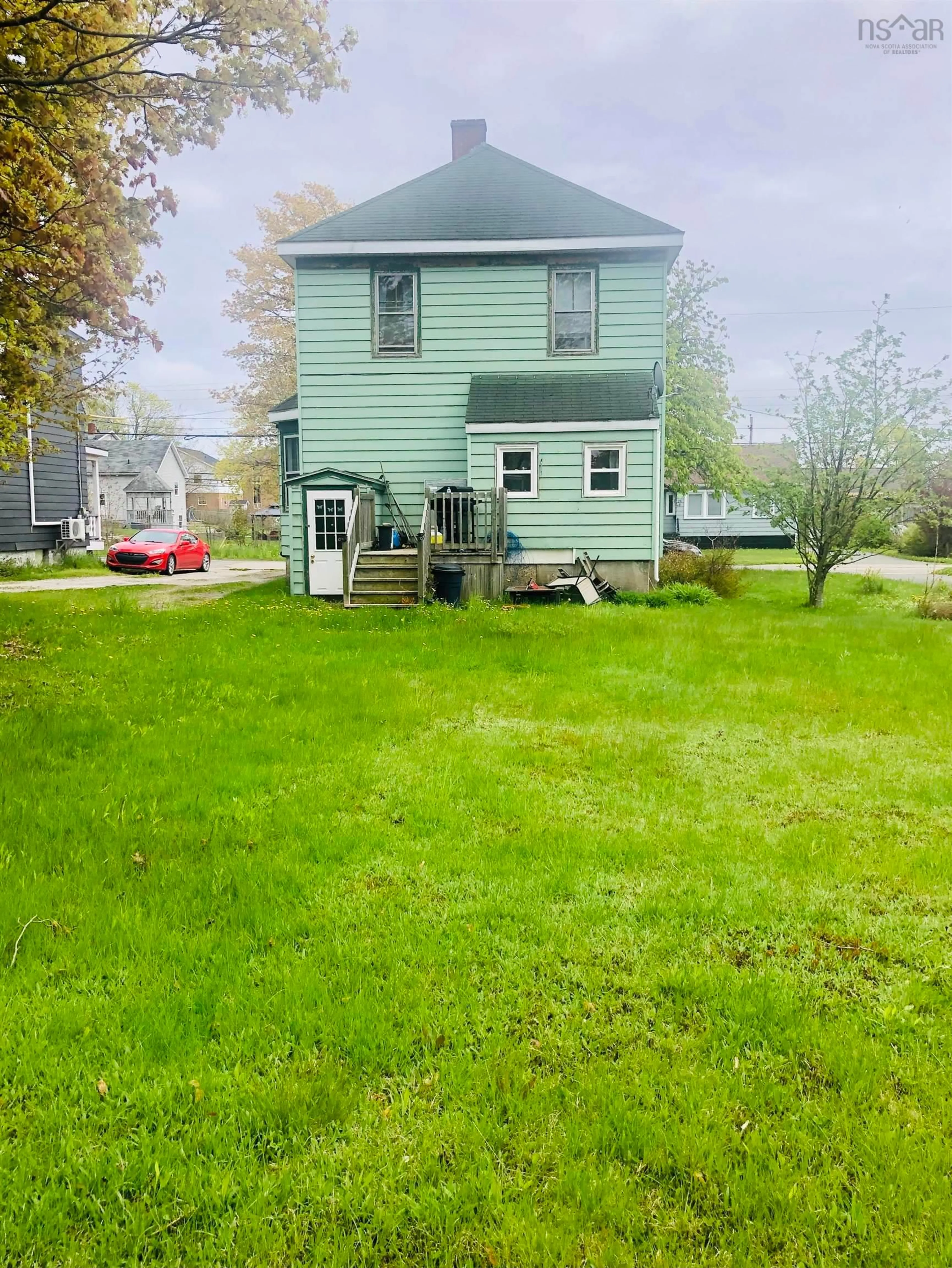 A pic from outside/outdoor area/front of a property/back of a property/a pic from drone, street for 30 Beacon St, North Sydney Nova Scotia B2A 1P9