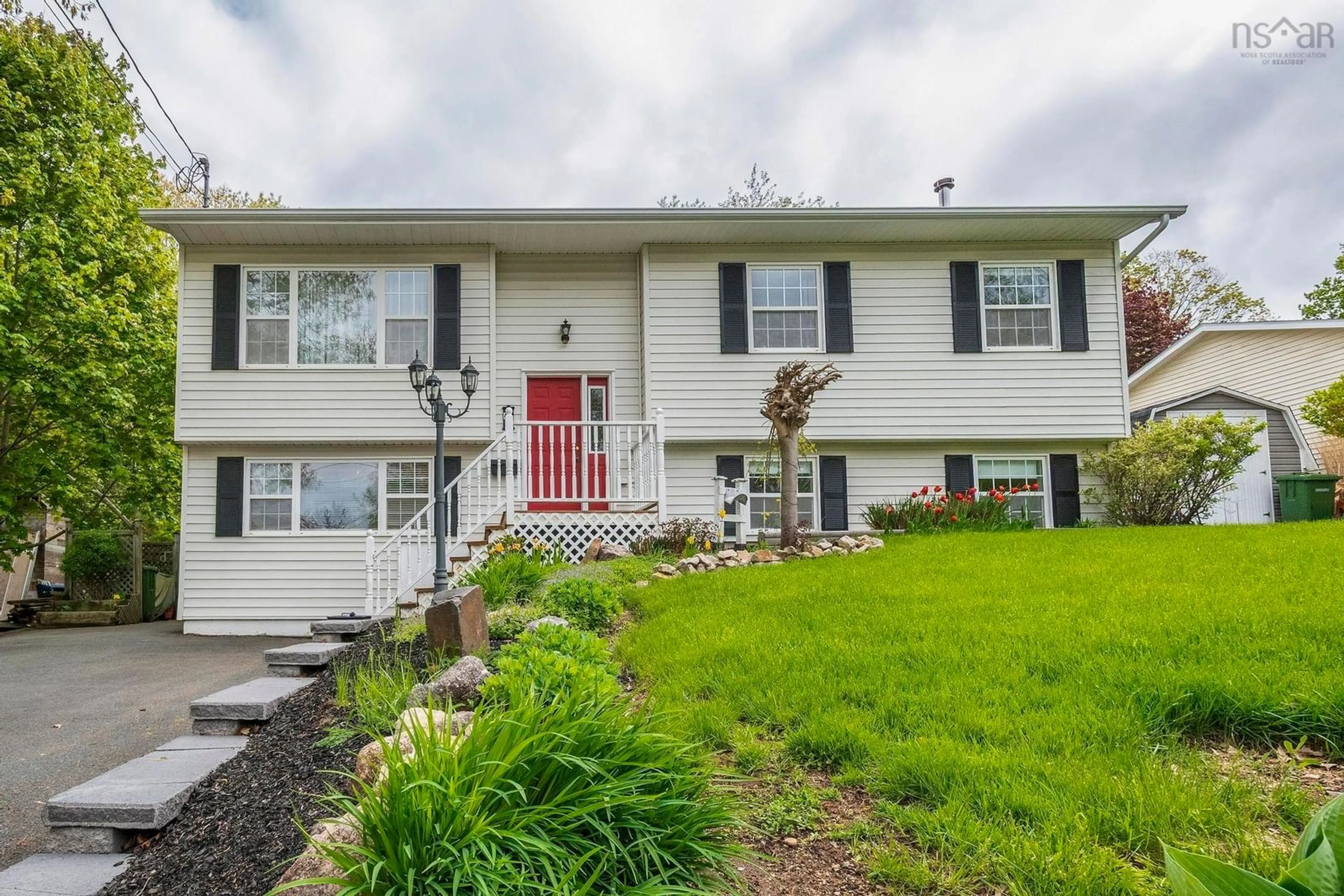 Home with vinyl exterior material, street for 45 Churchill Ave, Kentville Nova Scotia B4N 2H8