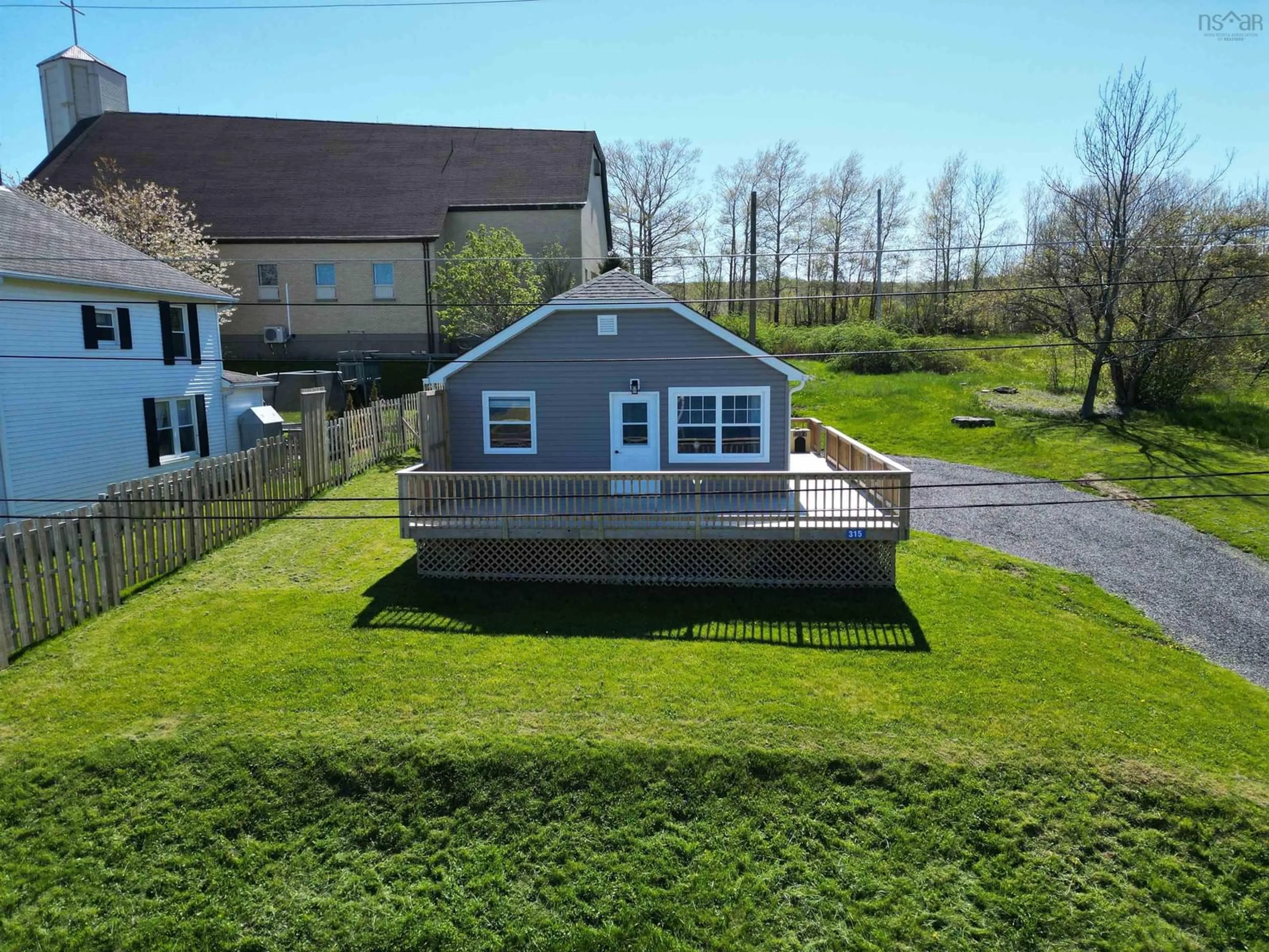 A pic from outside/outdoor area/front of a property/back of a property/a pic from drone, unknown for 315 Middle St, Mulgrave Nova Scotia B0E 2G0