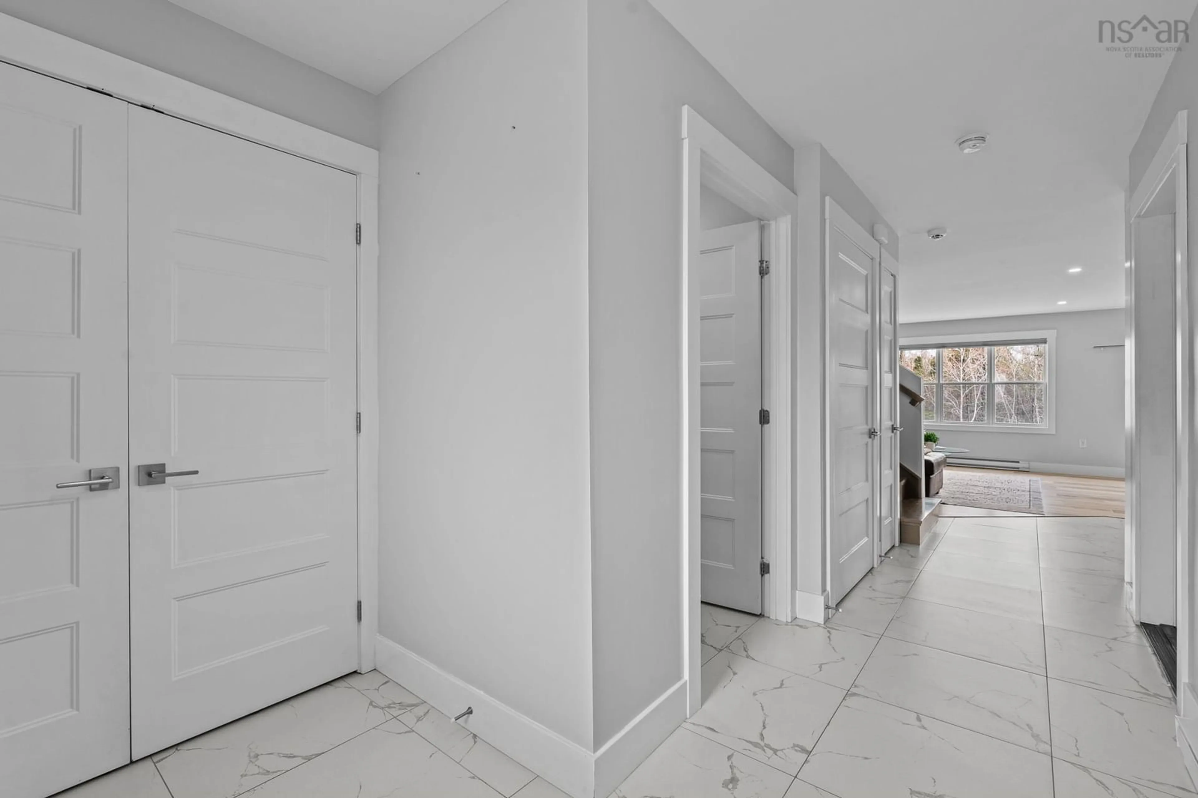 Indoor entryway for 39 Gala Crt, Halifax Nova Scotia B3R 0G4