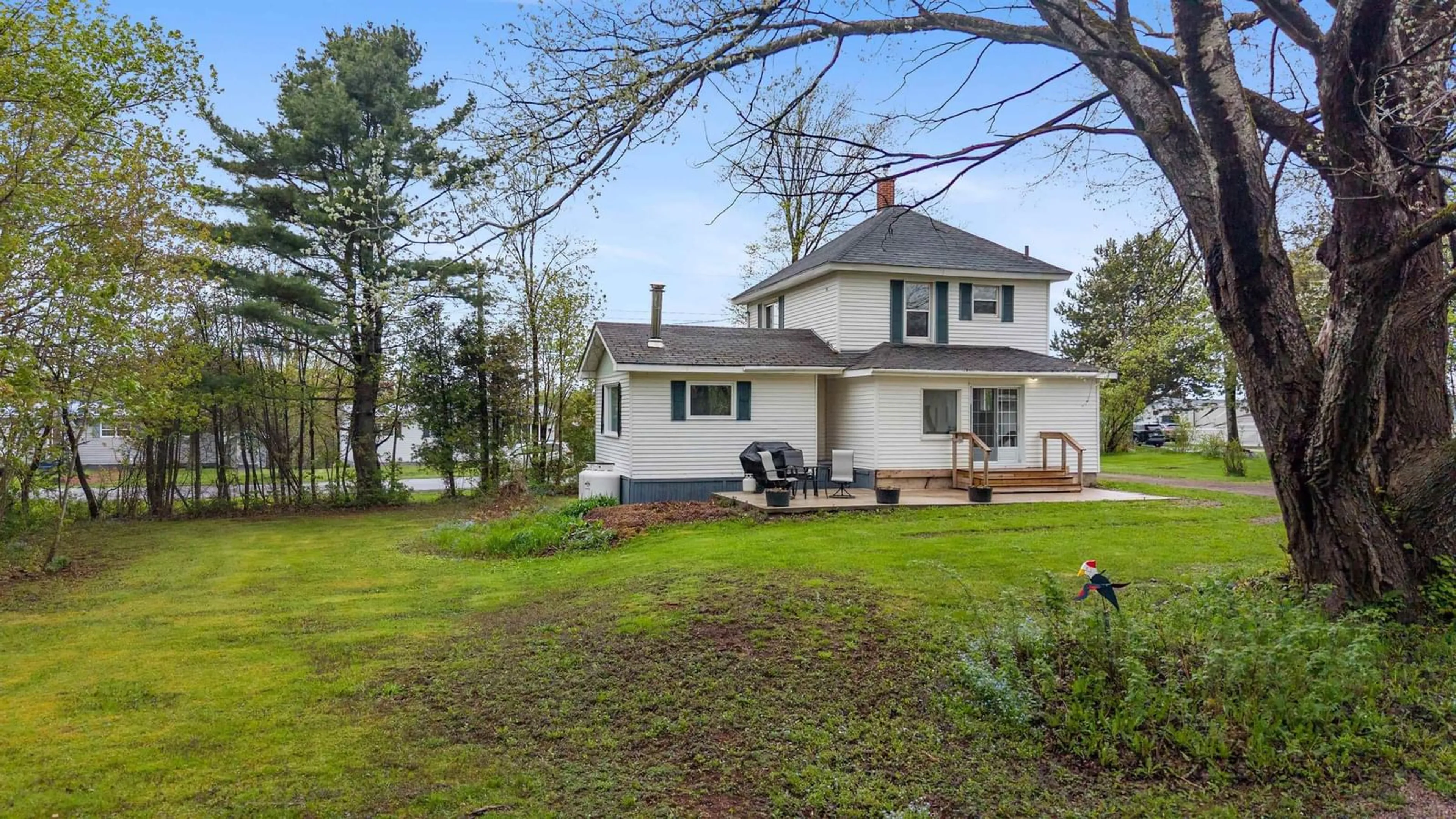 A pic from outside/outdoor area/front of a property/back of a property/a pic from drone, water/lake/river/ocean view for 11 Durley St, Amherst Nova Scotia B4H 2B2