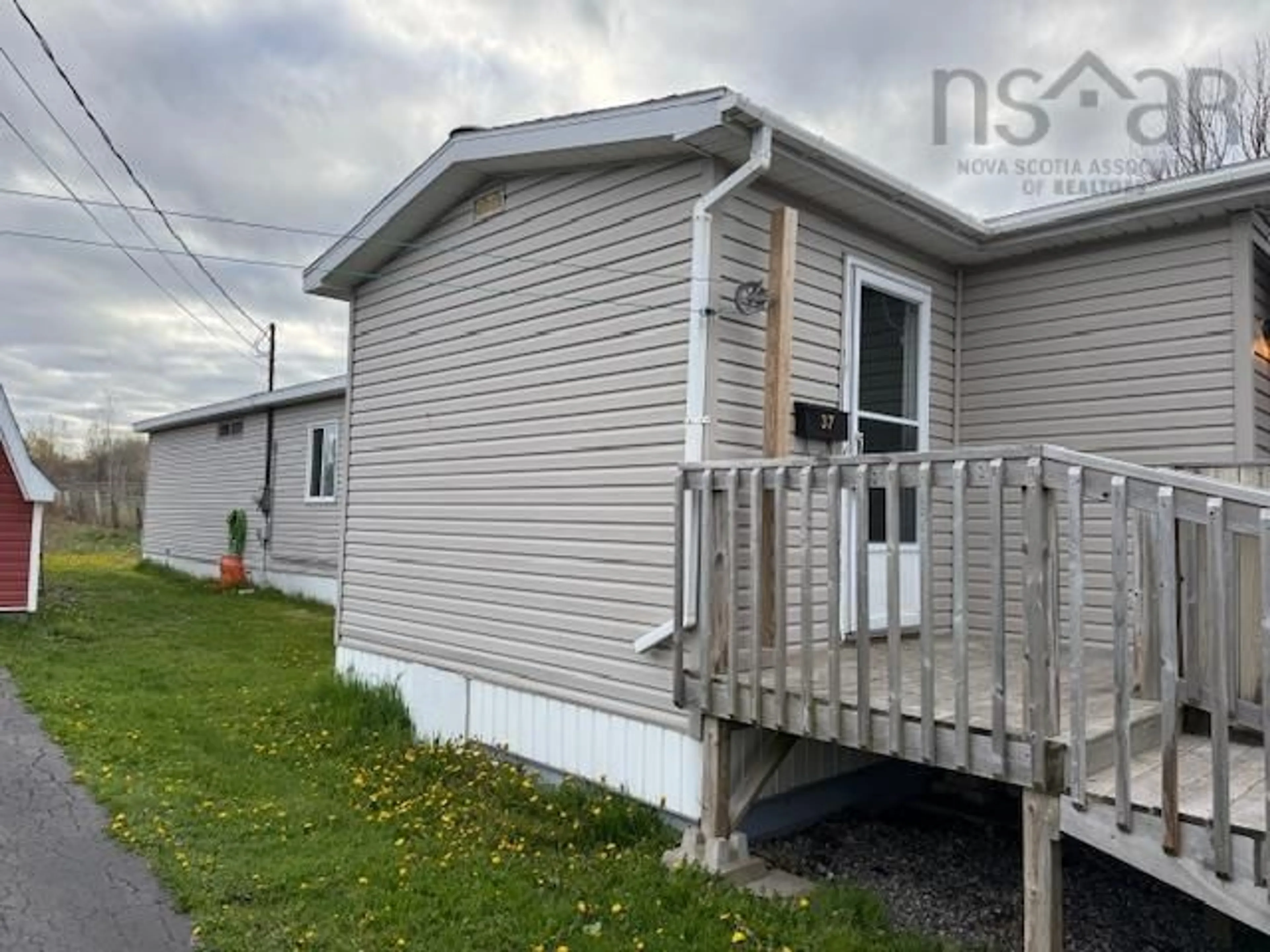 Home with vinyl exterior material, building for 37 Rateau St, Sydney Mines Nova Scotia B1V 1X4