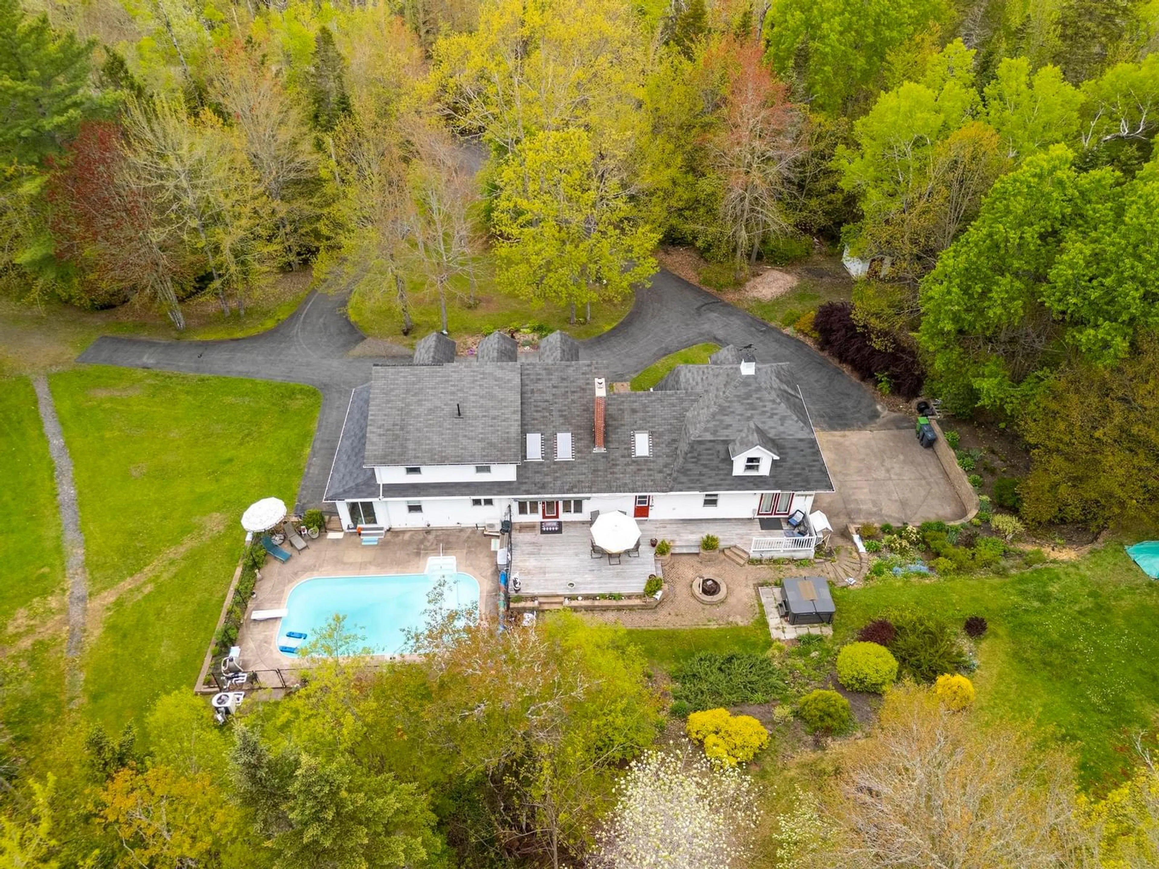 A pic from outside/outdoor area/front of a property/back of a property/a pic from drone, unknown for 1083 Bog Rd, Falmouth Nova Scotia B0P 1P0
