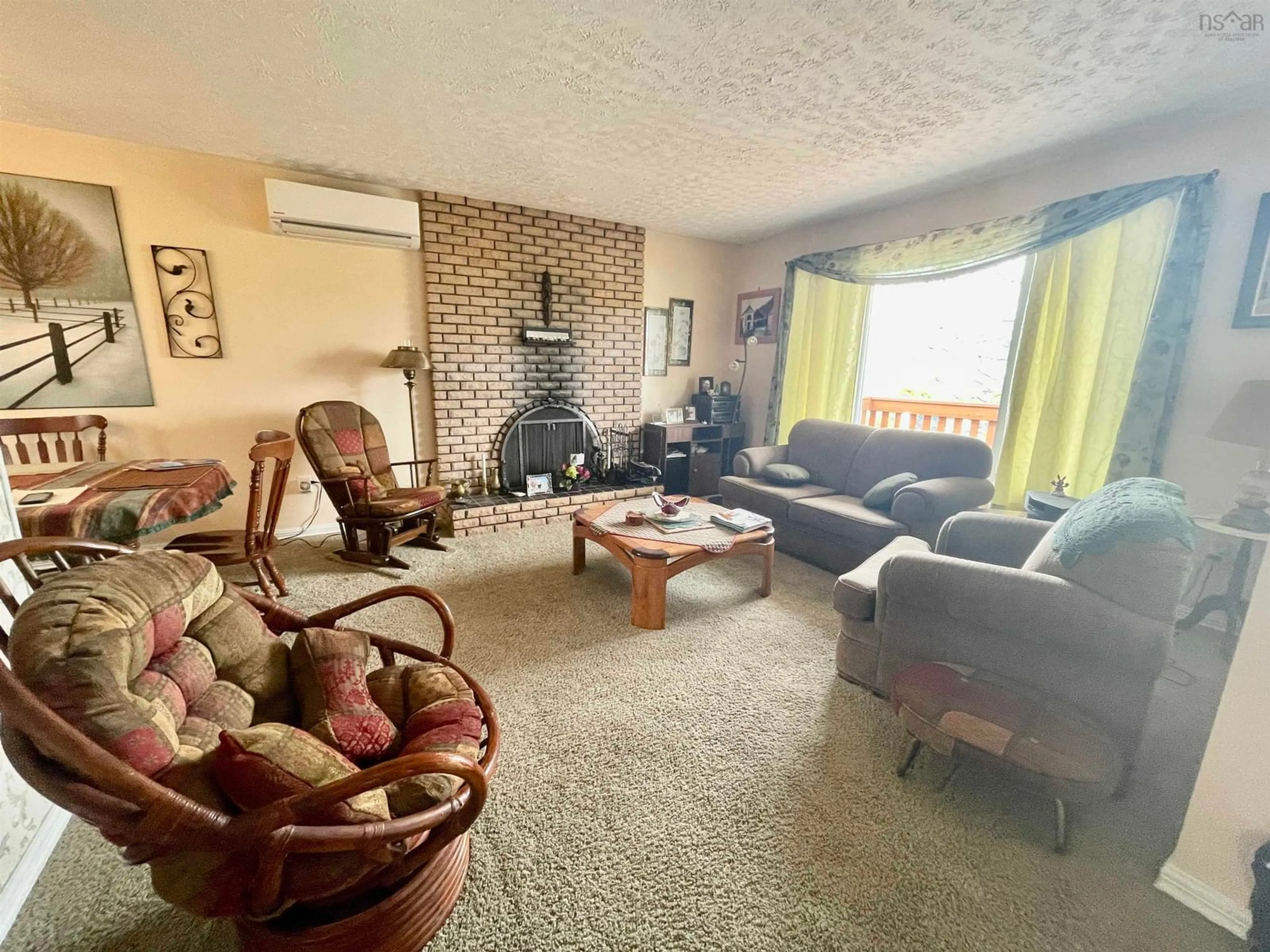 Living room with furniture, unknown for 6 Cross Rd, Dartmouth Nova Scotia B2W 3G9