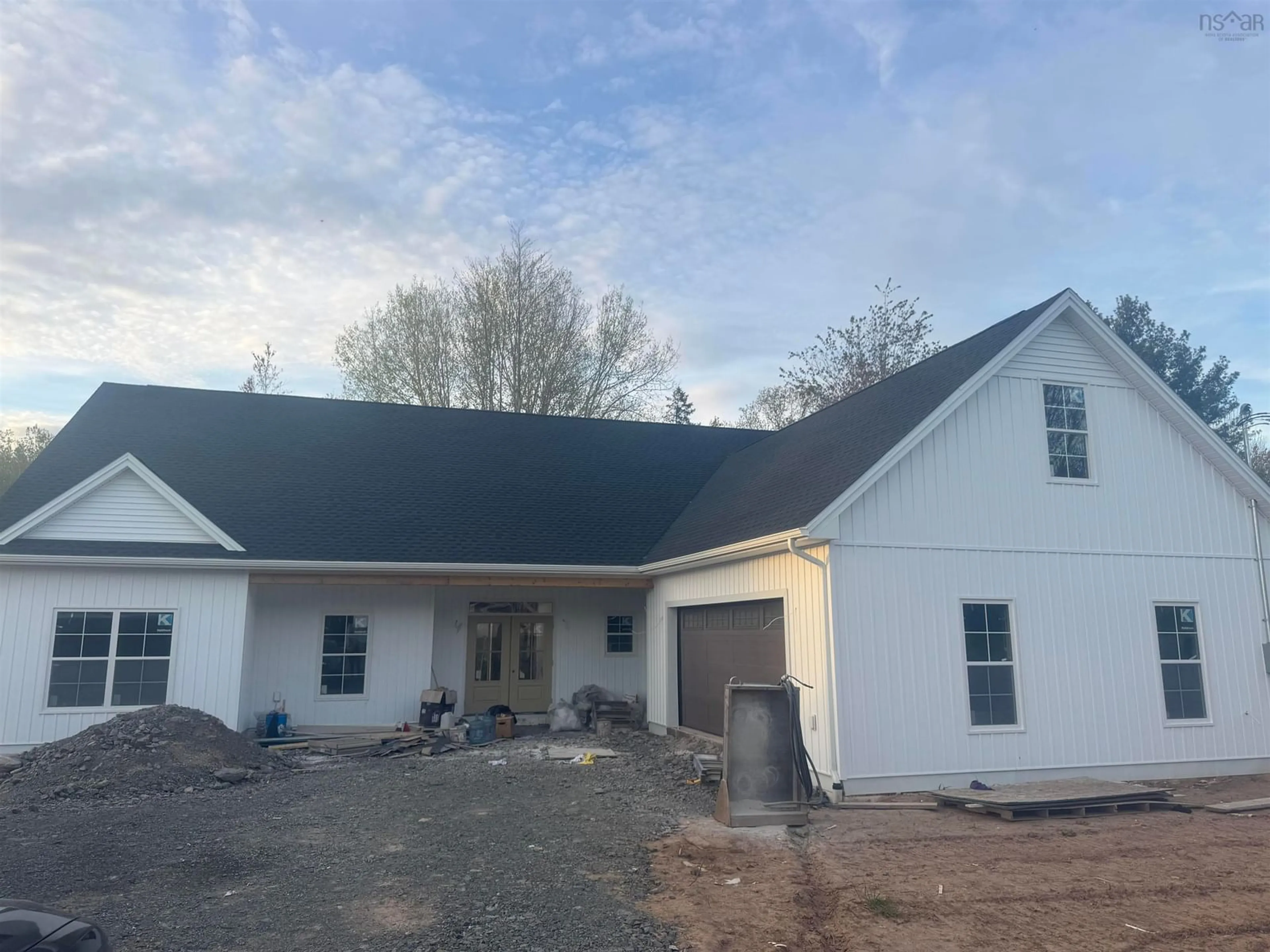 Home with vinyl exterior material, building for 400 Falmouth Back Rd, Falmouth Nova Scotia B0P 1L0