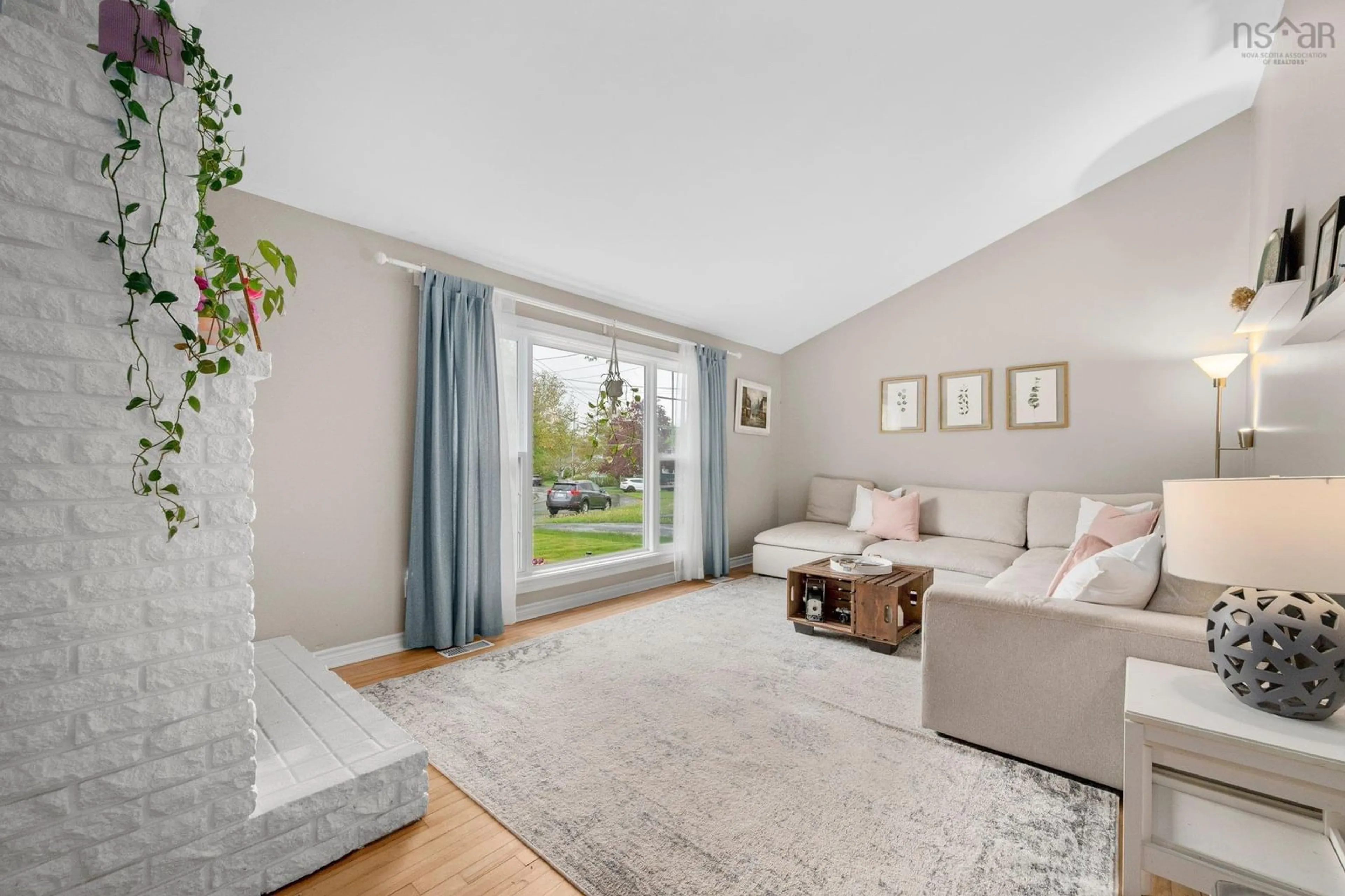 Living room with furniture, unknown for 15 Dunrobin Dr, Dartmouth Nova Scotia B2J 1X3