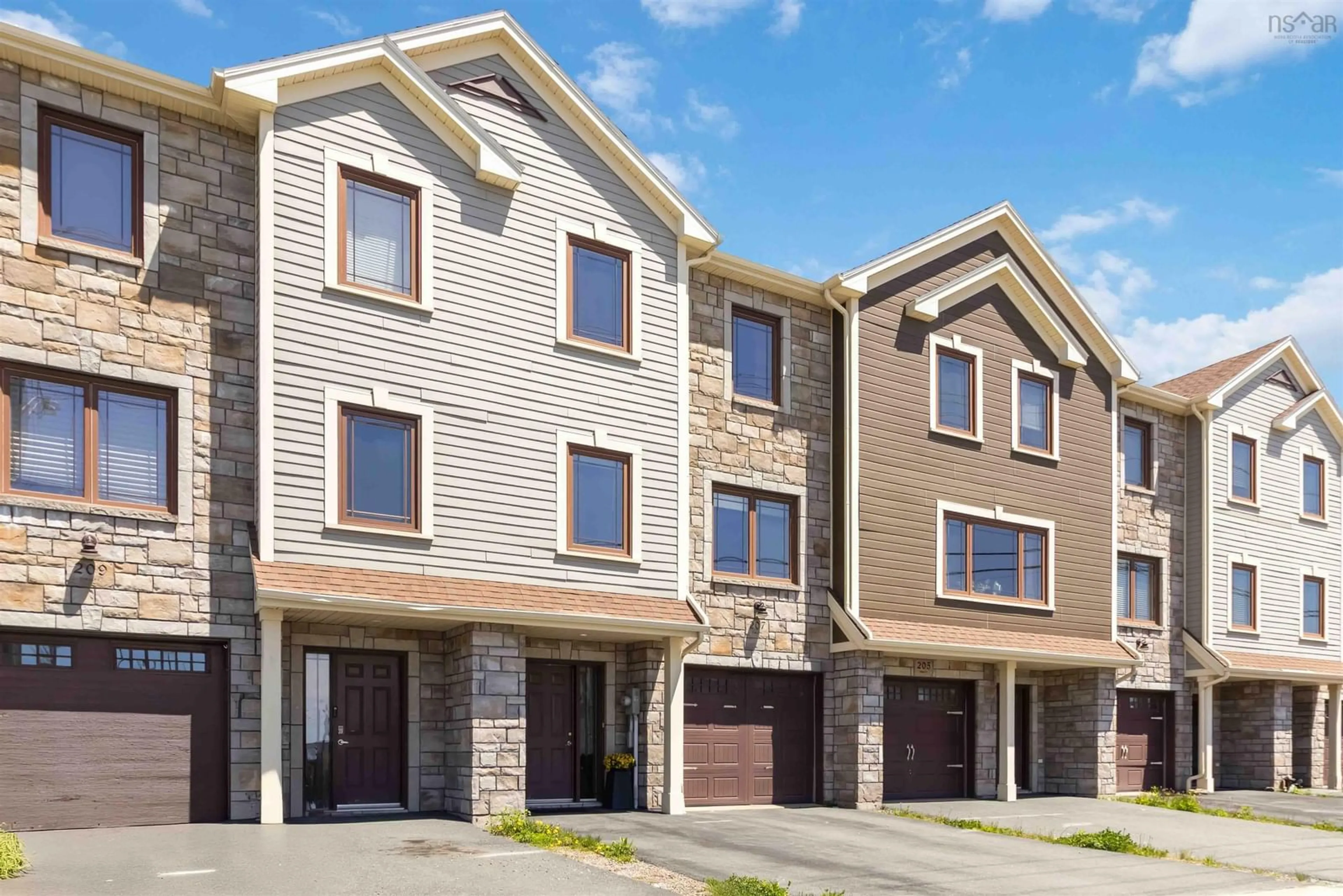 Home with brick exterior material, street for 207 Transom Dr, Halifax Nova Scotia B3M 4T8
