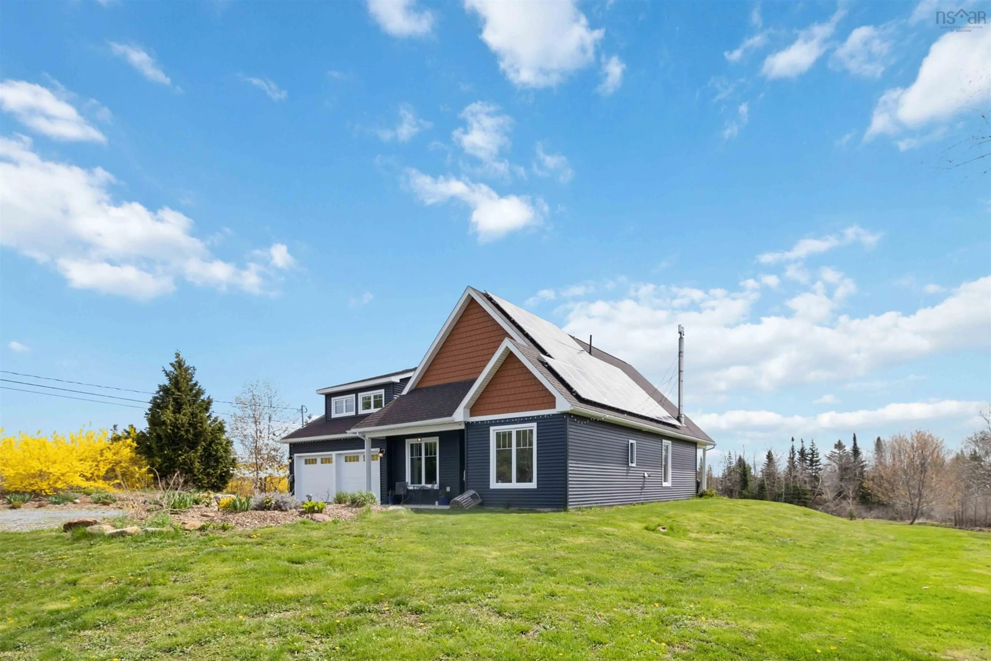 Home with vinyl exterior material, unknown for 437 Mount Pleasant Road,, Pleasantville Nova Scotia B0R 1G0