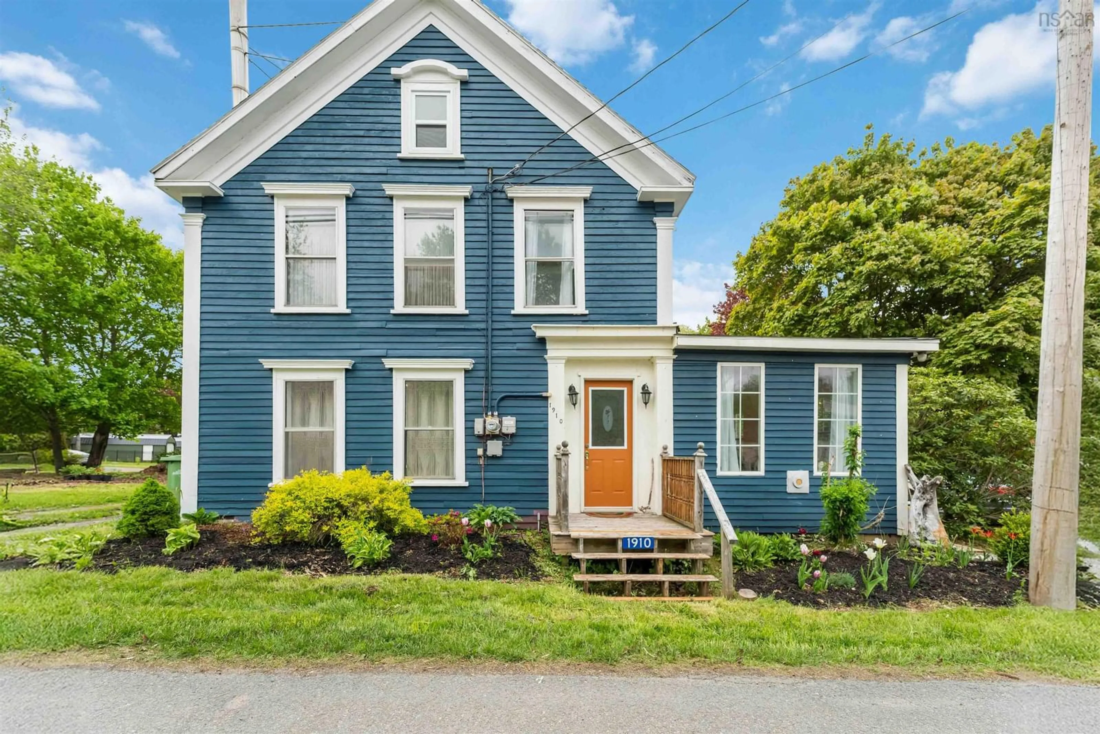 Home with vinyl exterior material, street for 1910 359 Hwy, Centreville Nova Scotia B0P 1J0
