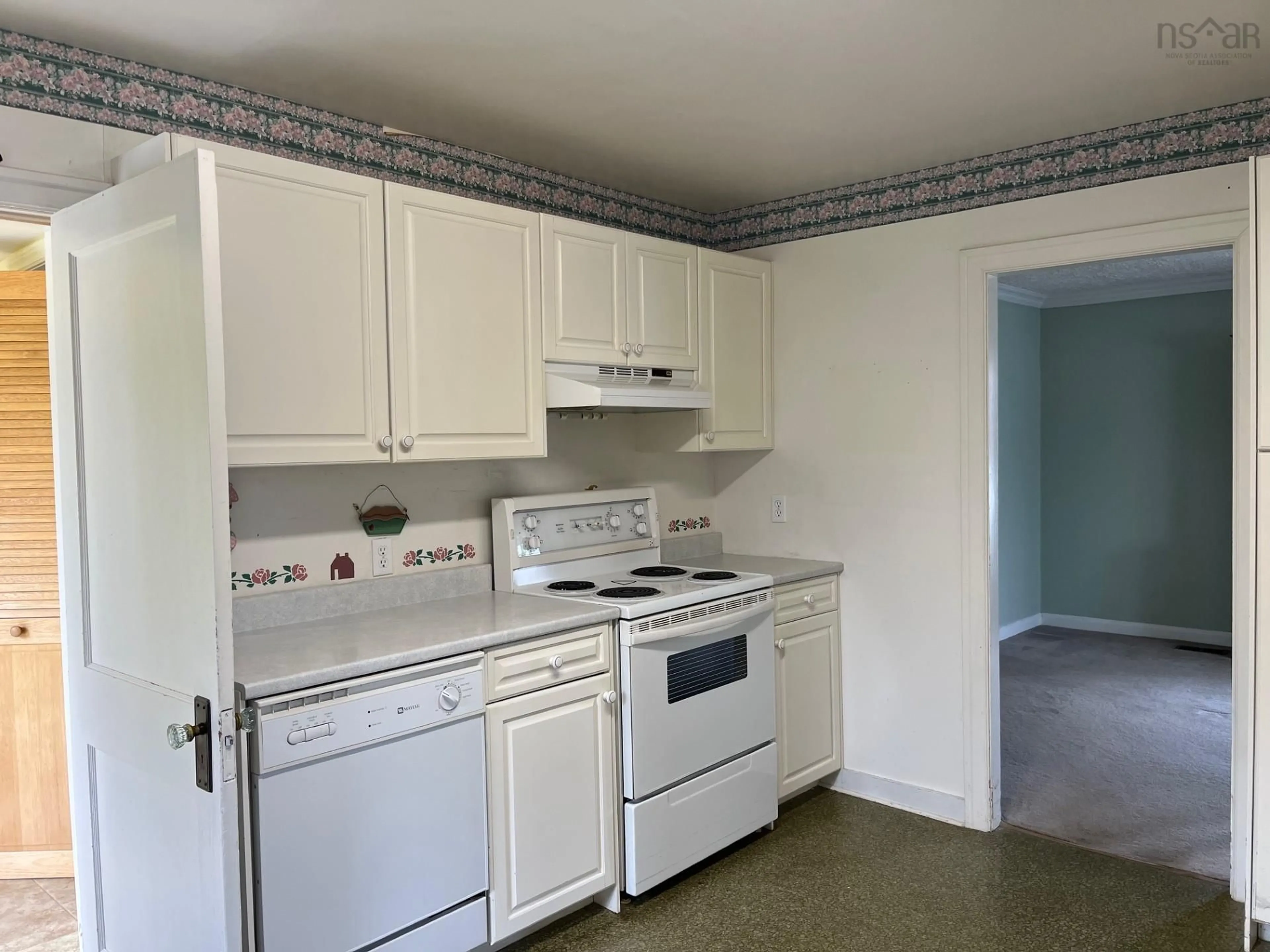Standard kitchen, unknown for 163 Twining St, Baddeck Nova Scotia B0E 1B0