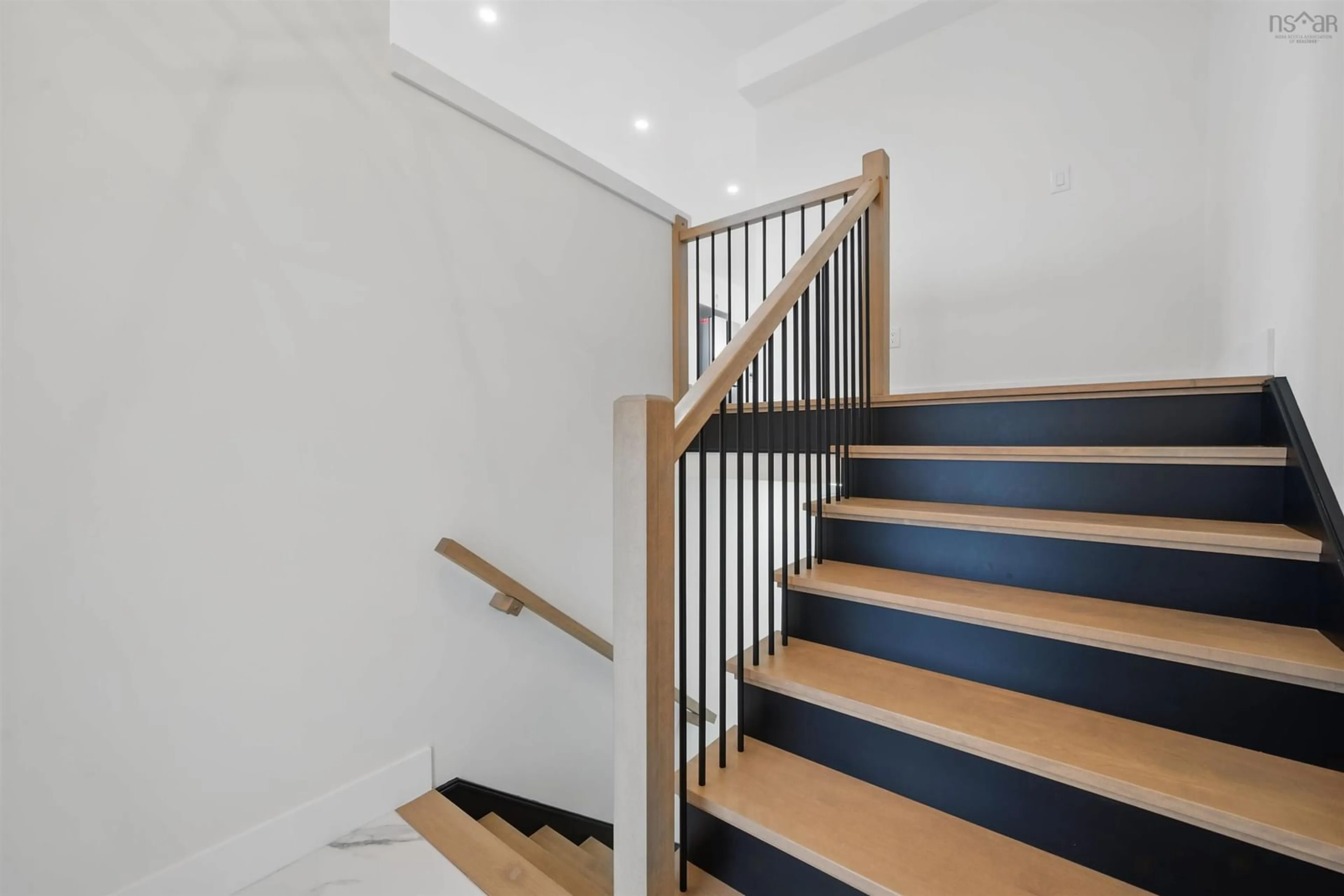 Stairs for 33 Flatrock Cres, Beechville Nova Scotia B3T 0B0