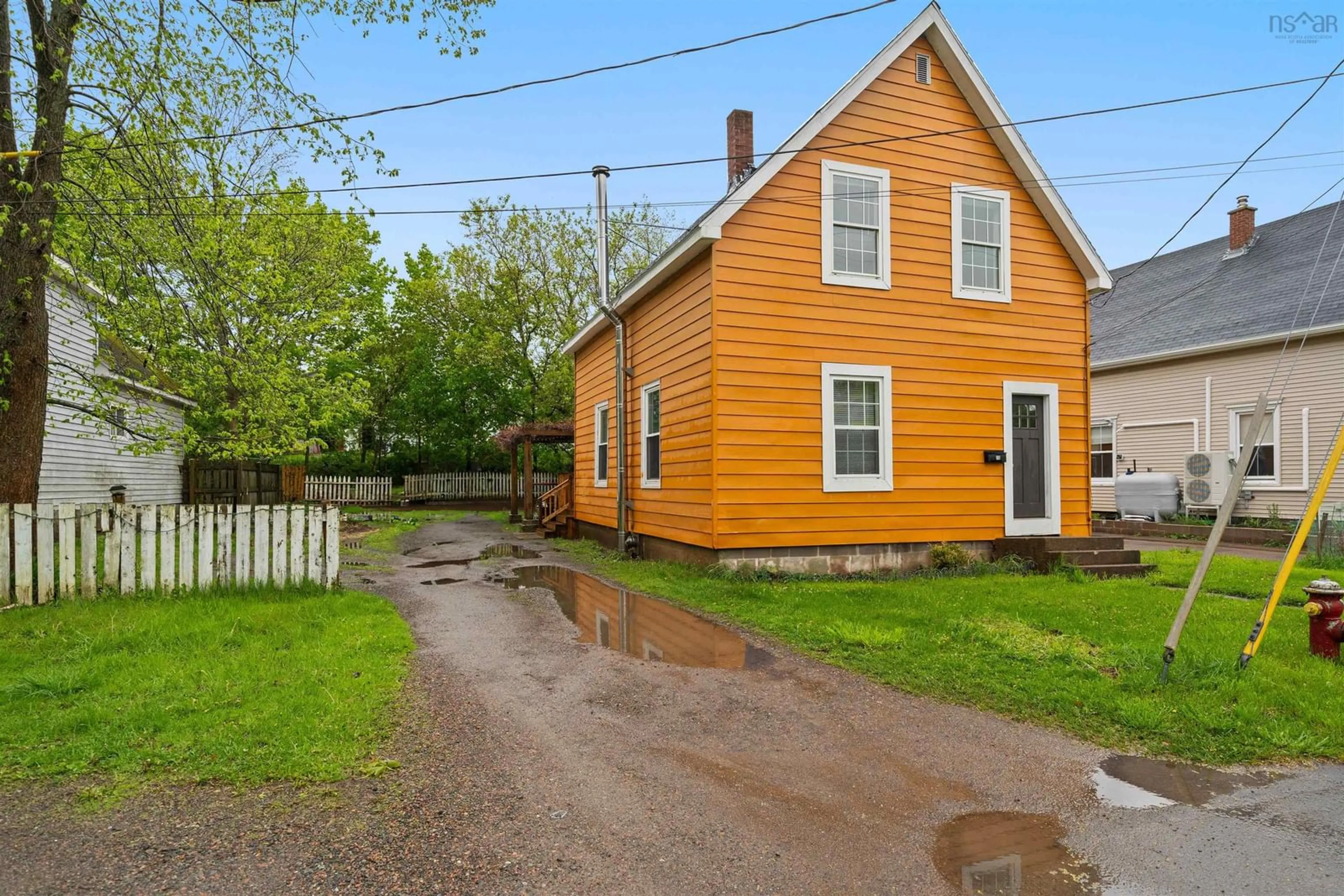 Unknown for 16 Mclellan St, Truro Nova Scotia B2N 2L1