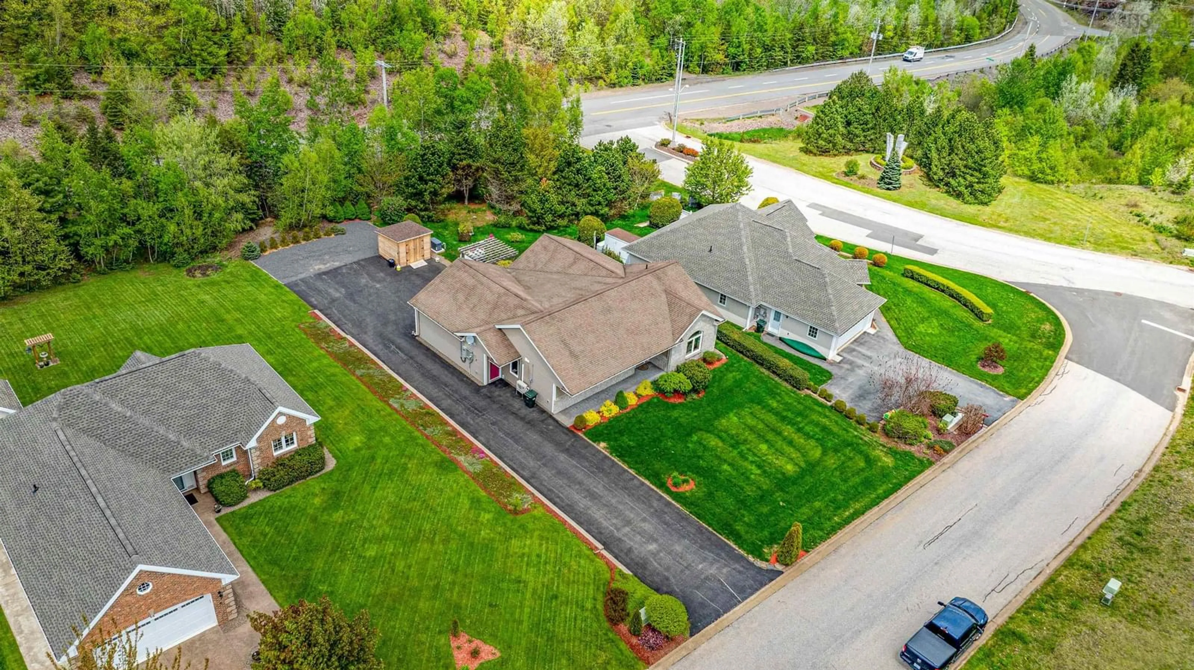 A pic from outside/outdoor area/front of a property/back of a property/a pic from drone, unknown for 8 Mallard Ave, Canaan Nova Scotia B4N 0A8