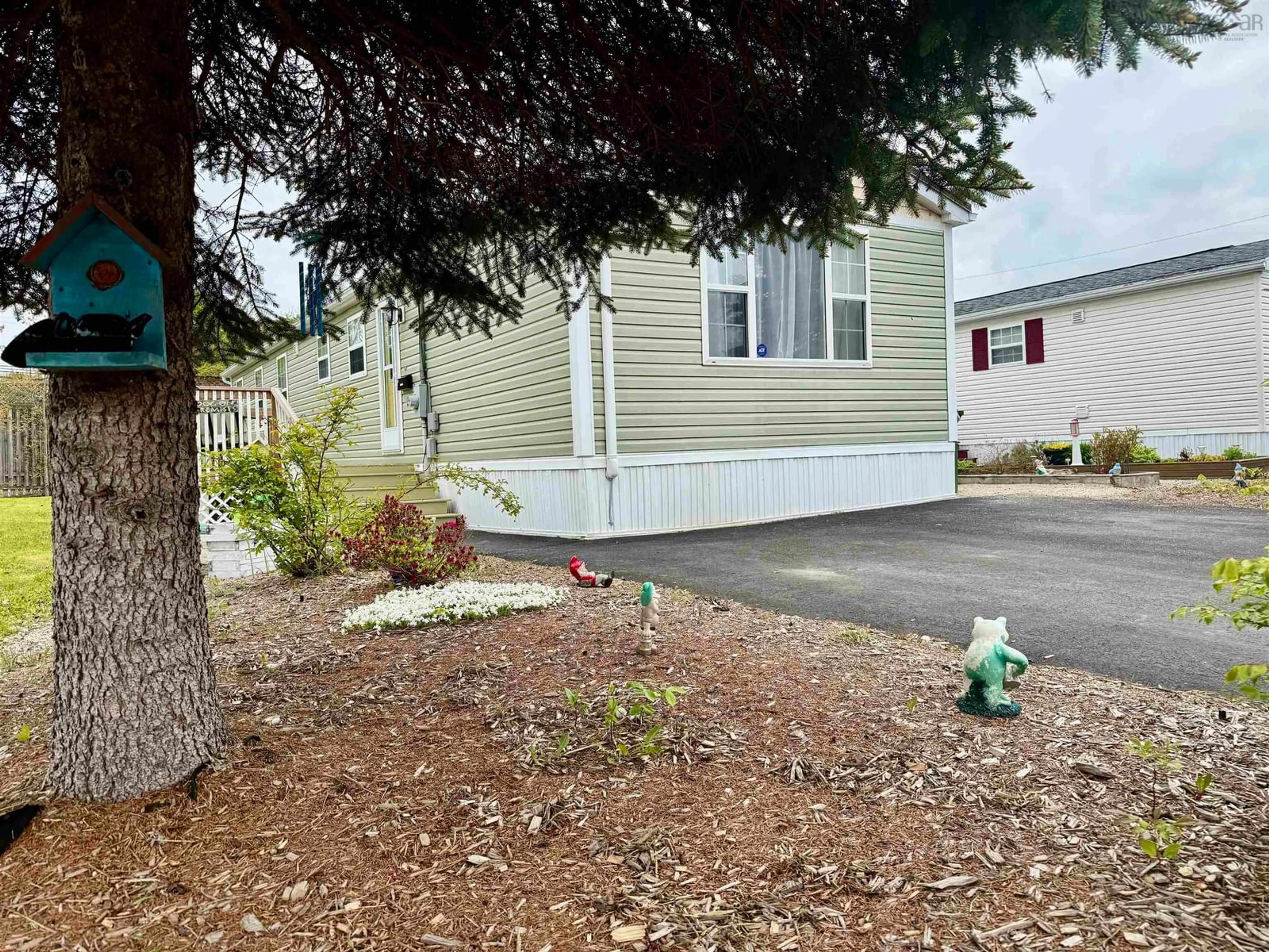 Home with vinyl exterior material, street for 33 Clairmount Ave, Bridgewater Nova Scotia B4V 4C7