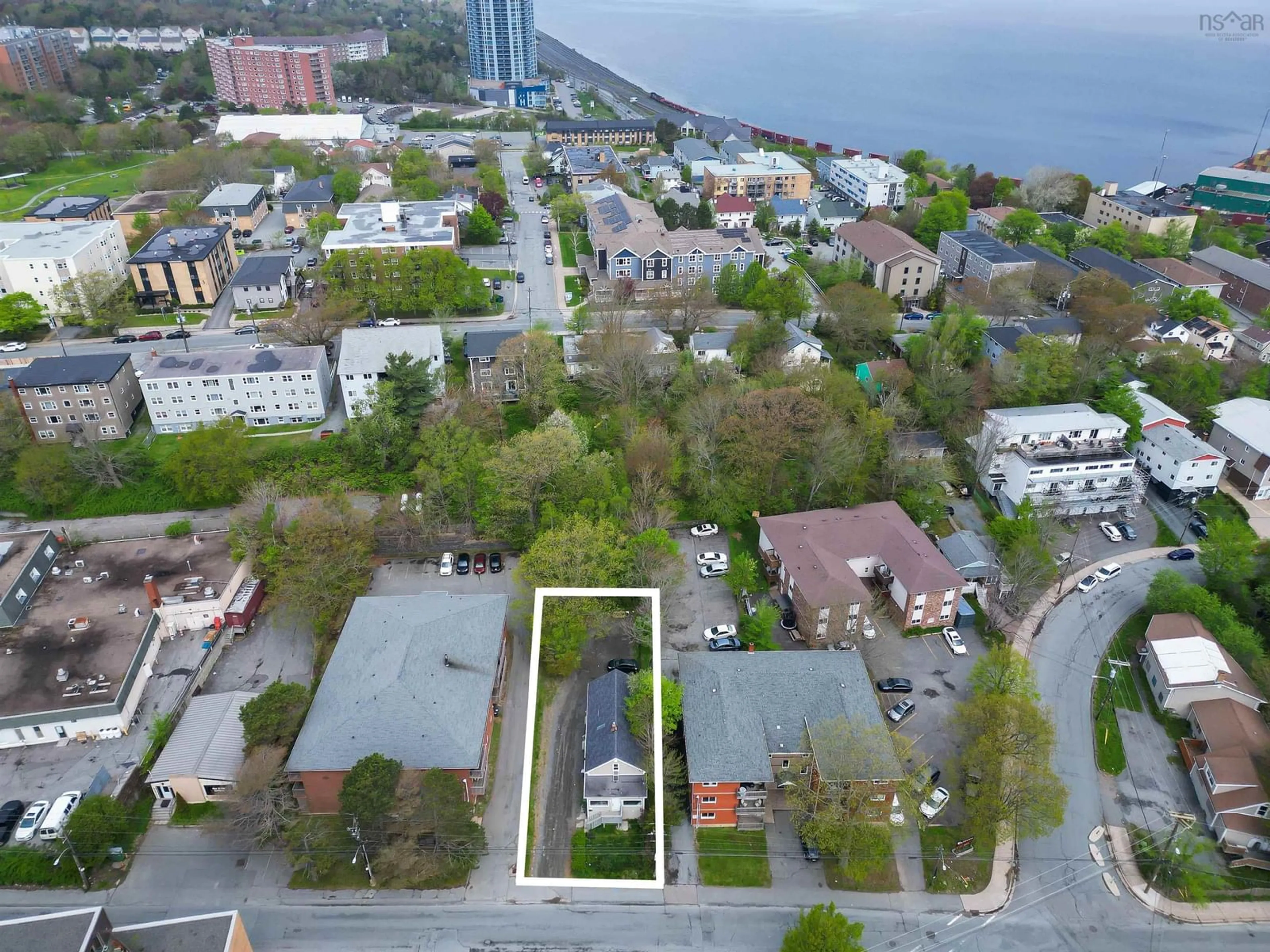 A pic from outside/outdoor area/front of a property/back of a property/a pic from drone, unknown for 7 & 7A Alma Cres Cres, Halifax Nova Scotia B3N 2C4