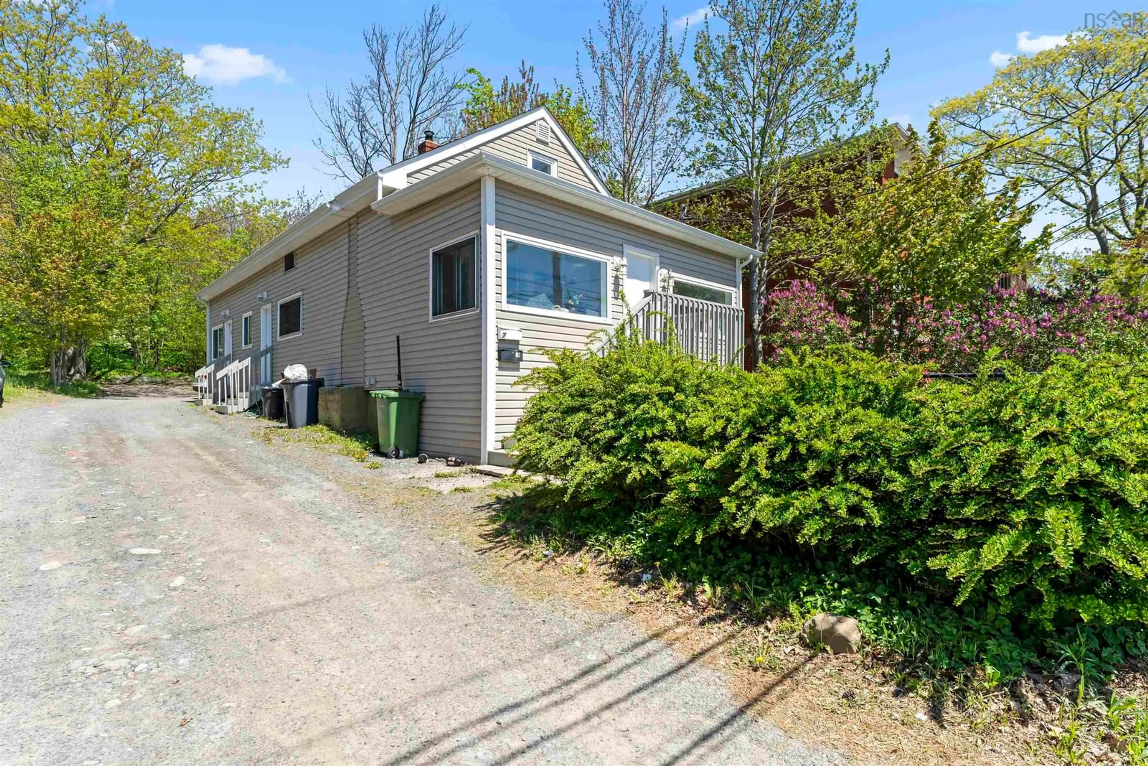 Unknown for 7 & 7A Alma Cres Cres, Halifax Nova Scotia B3N 2C4