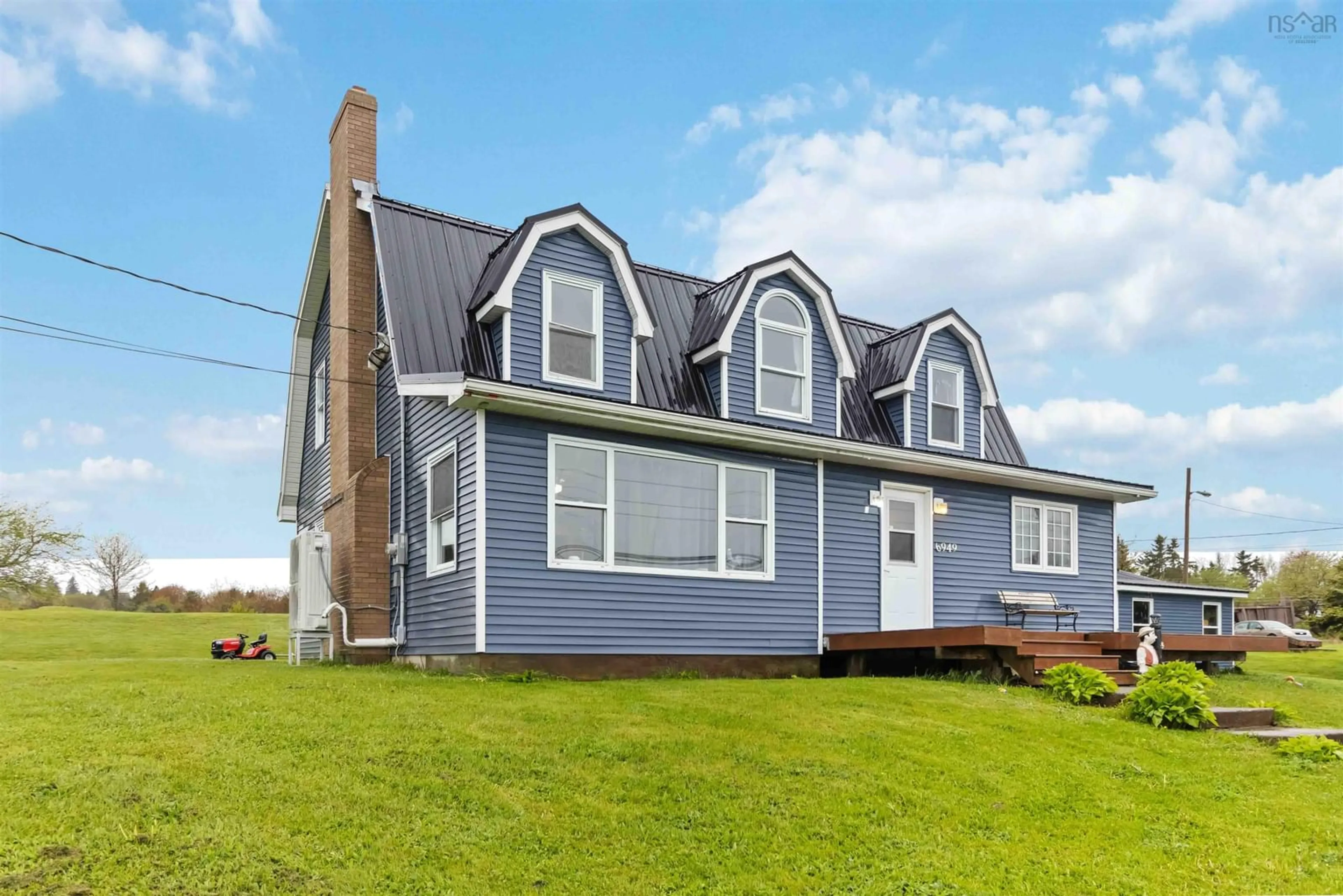 Home with vinyl exterior material, unknown for 6949 Highway 207, West Chezzetcook Nova Scotia B0J 2L0