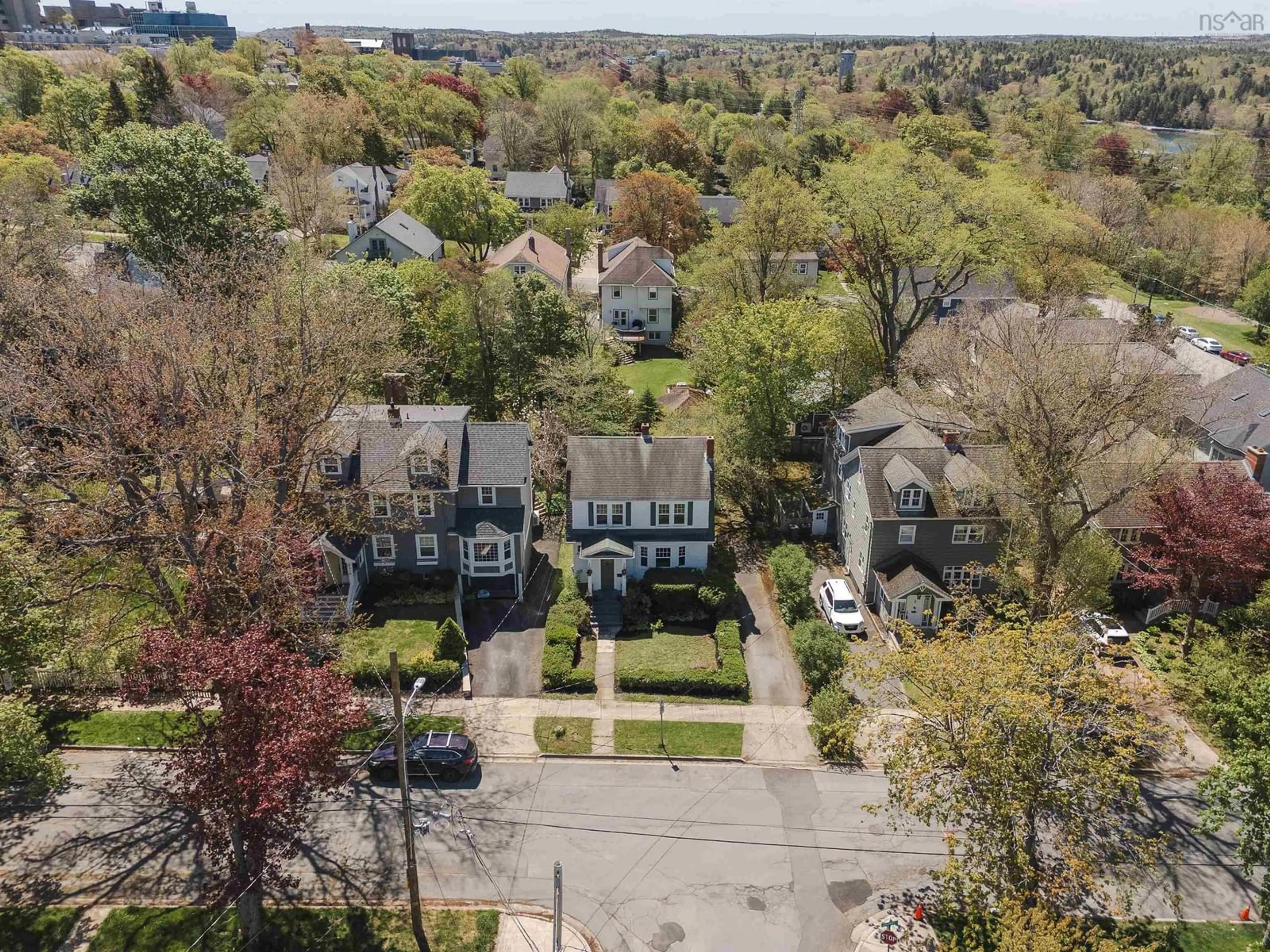 A pic from outside/outdoor area/front of a property/back of a property/a pic from drone, street for 6530 Geldert St, Halifax Nova Scotia B3H 2C8
