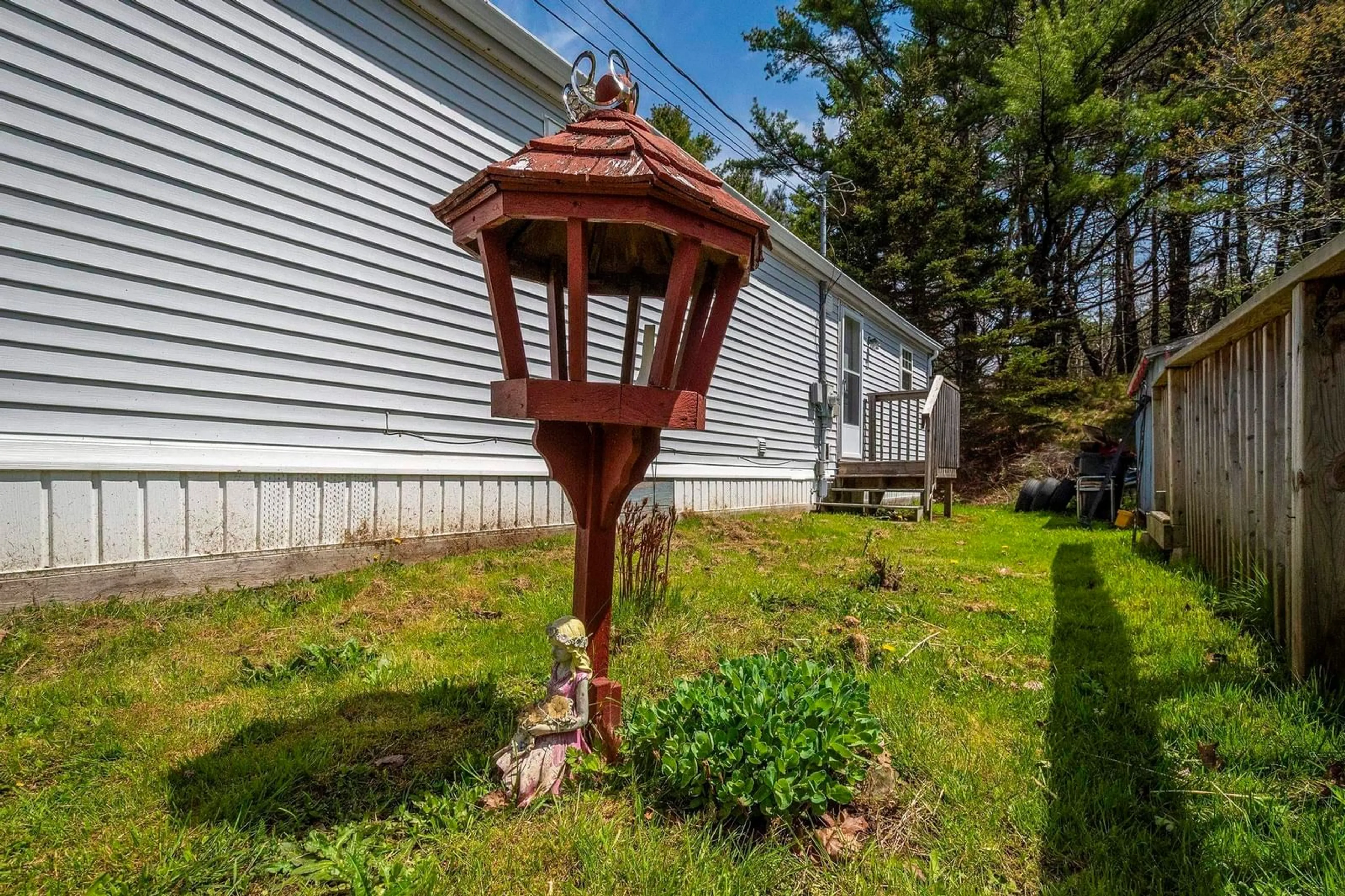 Patio, street for 104 Commission St, Sandy Point Nova Scotia B0T 1W0