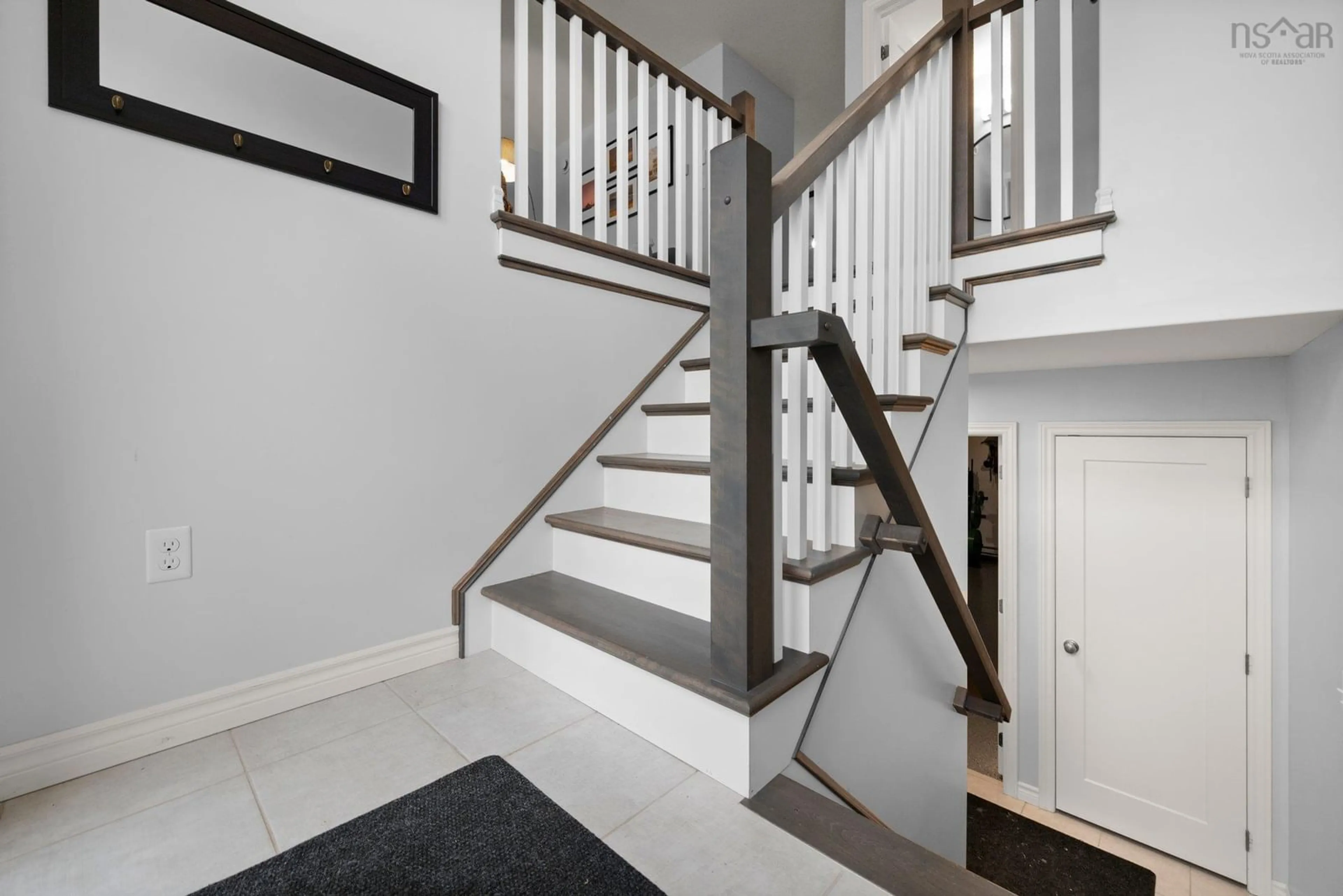 Stairs for 21 Quartz Dr, Halifax Nova Scotia B3P 0E3