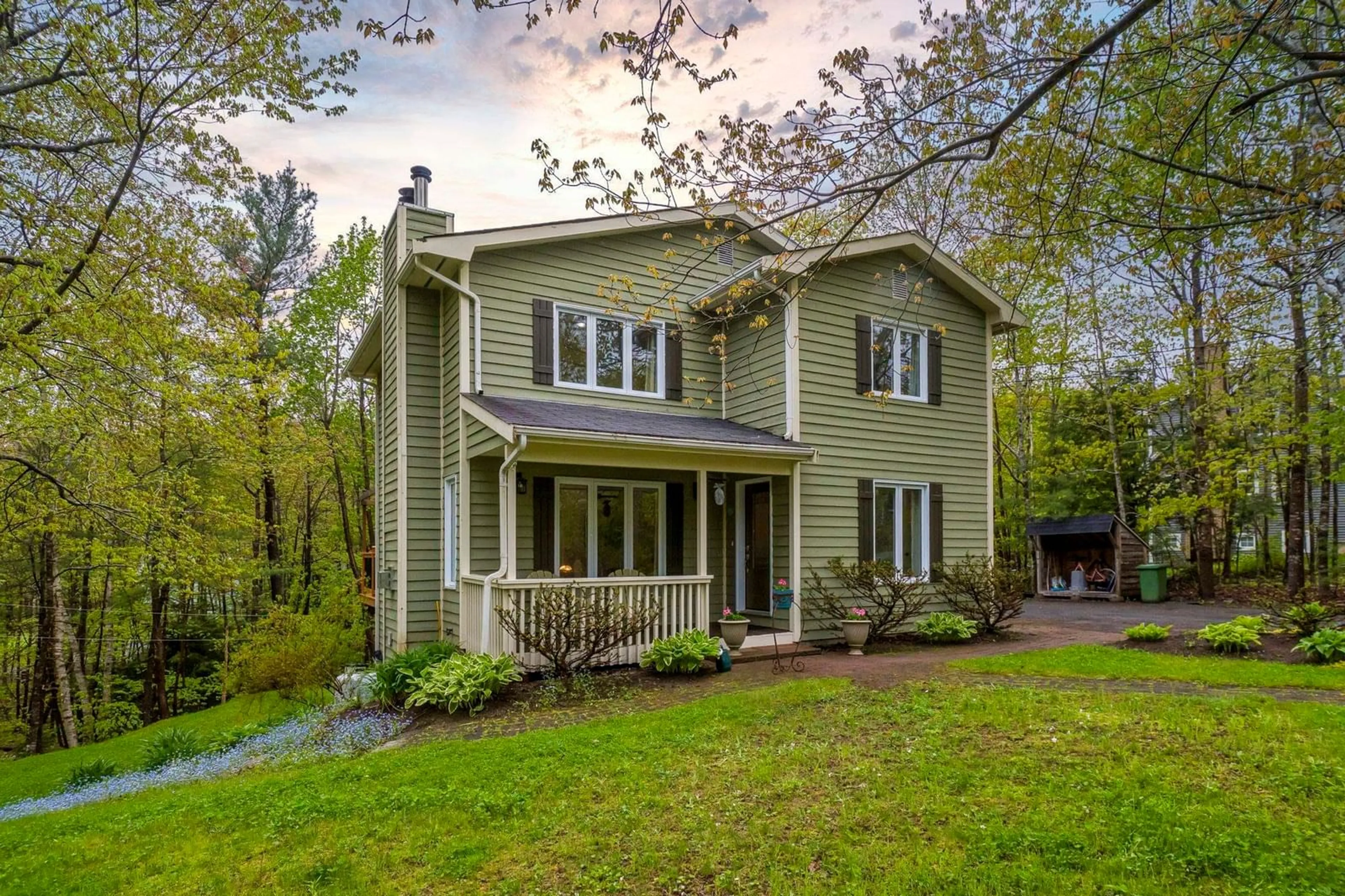 Home with vinyl exterior material, street for 6 Devonport Ave, Fall River Nova Scotia B2T 1A4